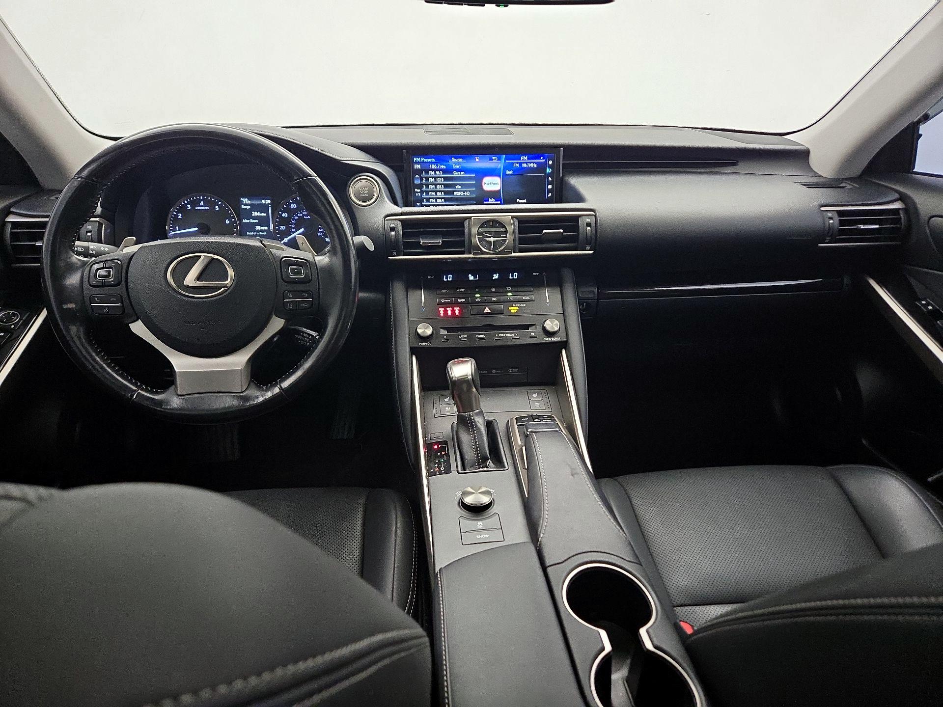 Thumbnail: 2017 Lexus IS - 9