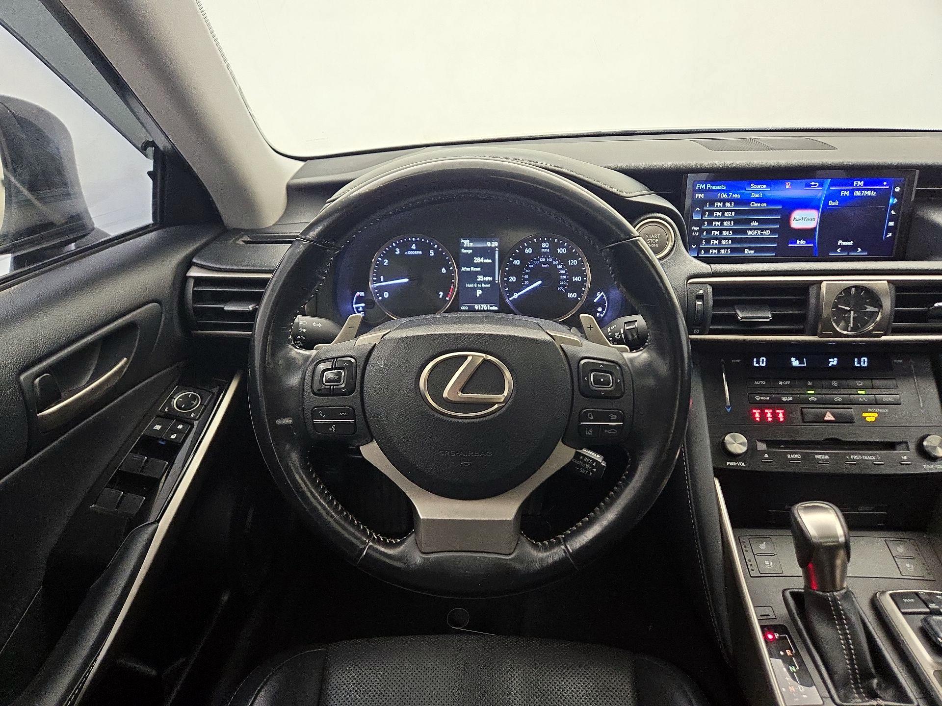 Thumbnail: 2017 Lexus IS - 10
