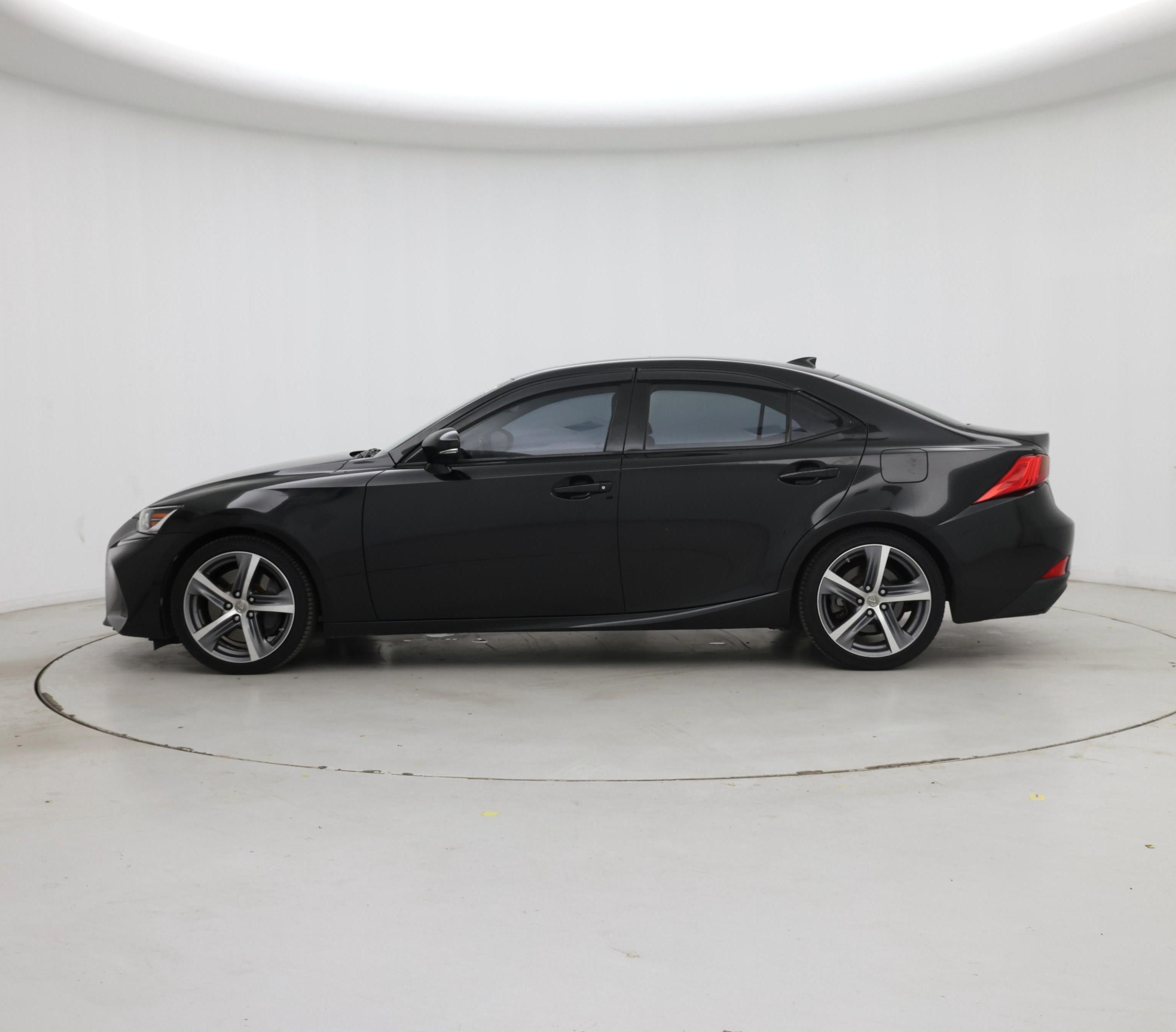 Thumbnail: 2017 Lexus IS - 3