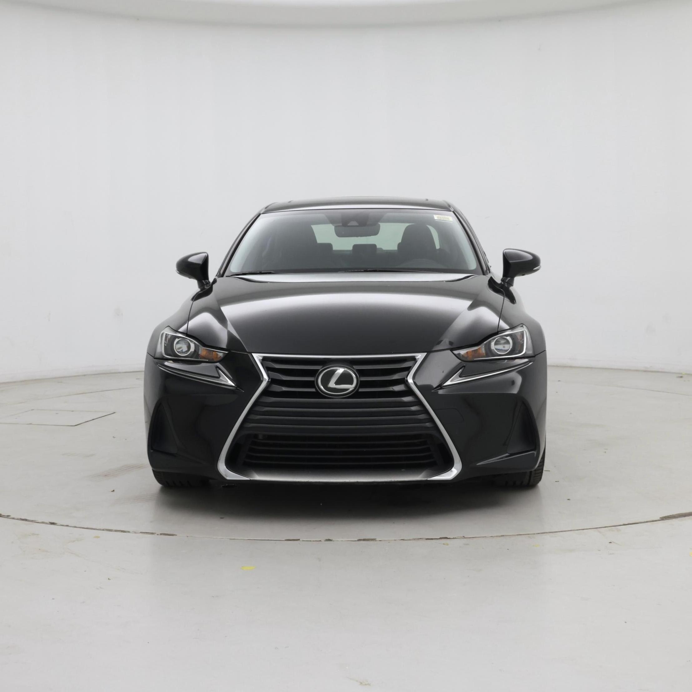 Thumbnail: 2017 Lexus IS - 5