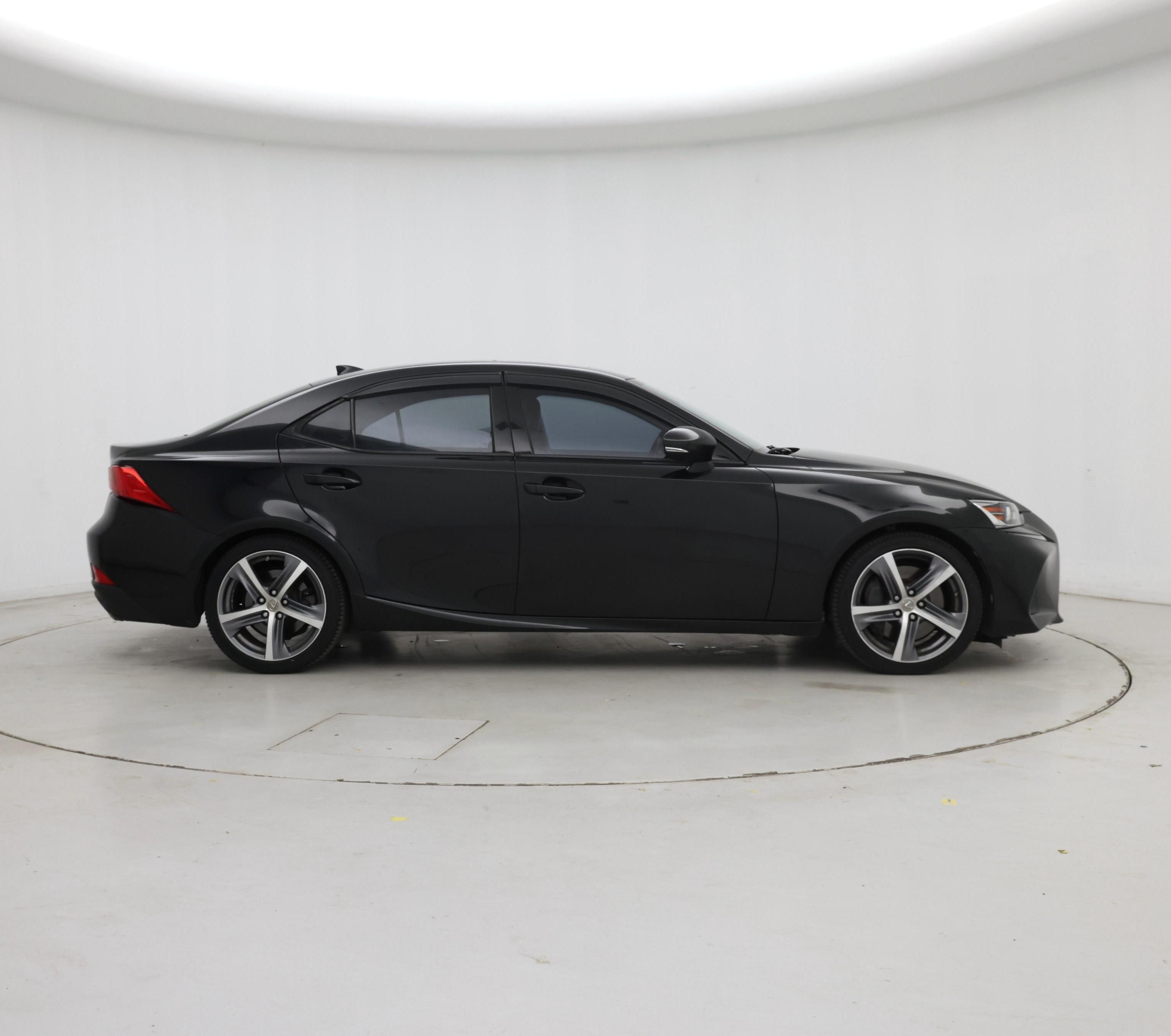 Thumbnail: 2017 Lexus IS - 7