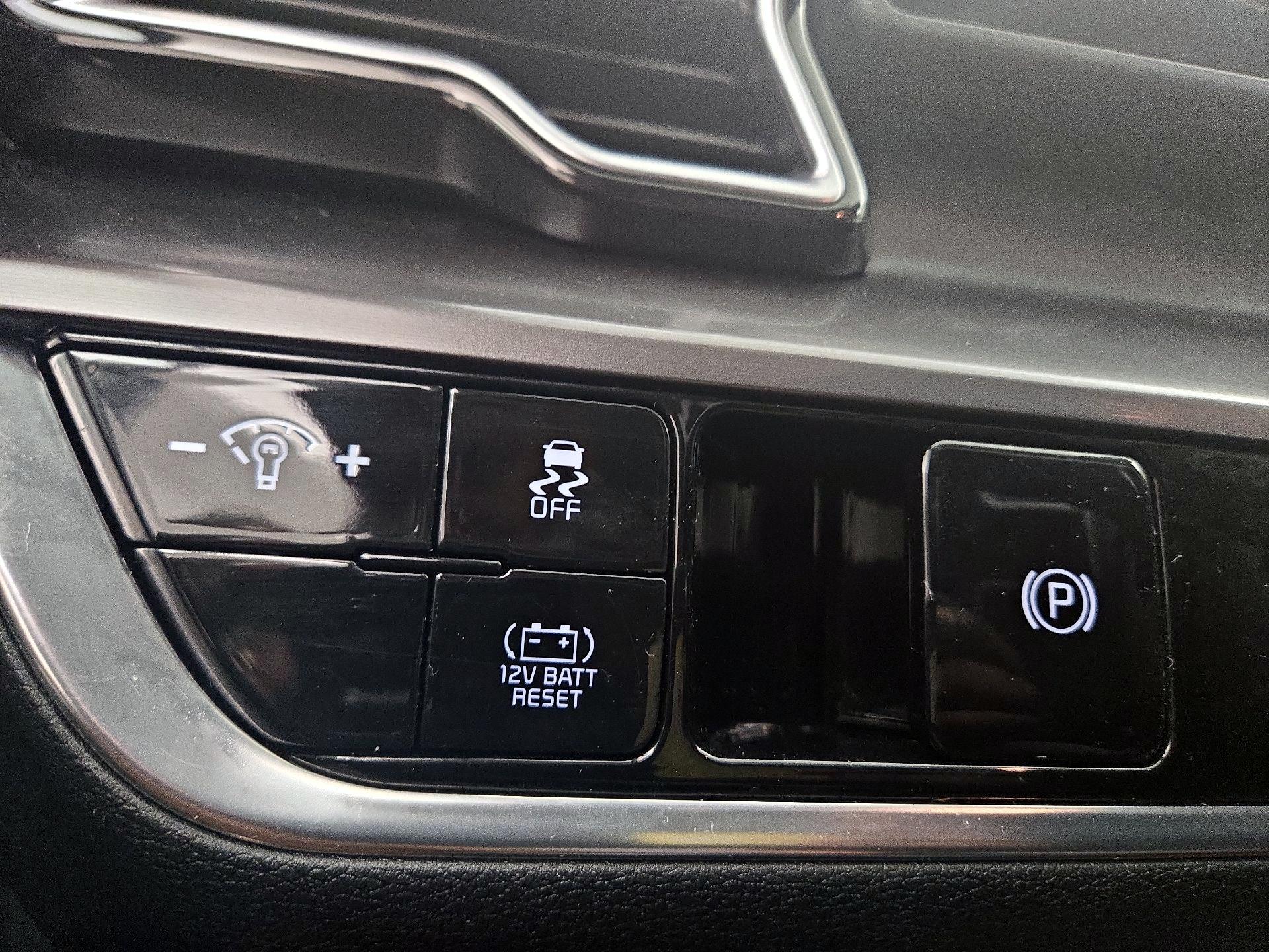 Thumbnail: 2023 Kia Sportage - 13