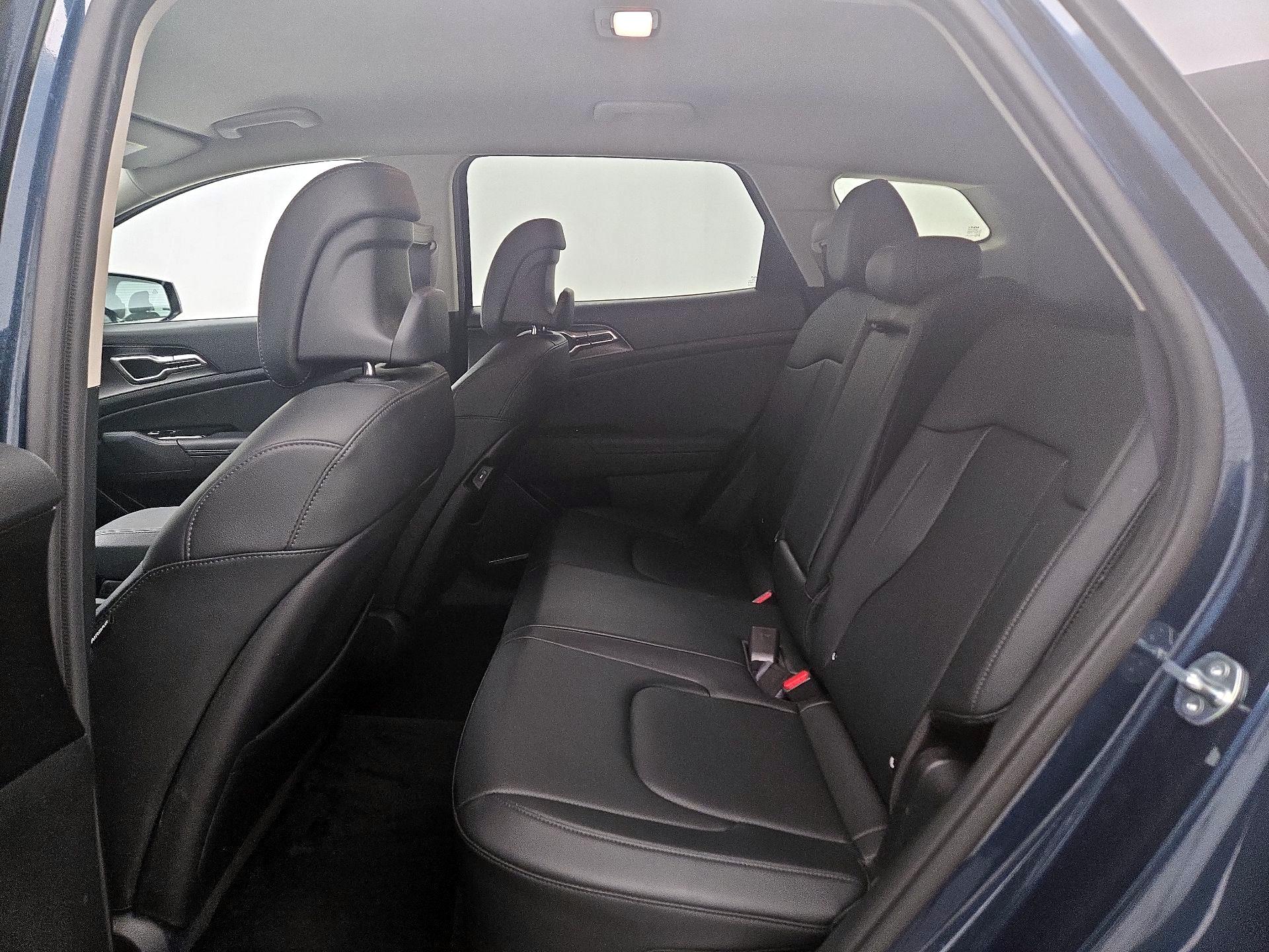 Thumbnail: 2023 Kia Sportage - 20