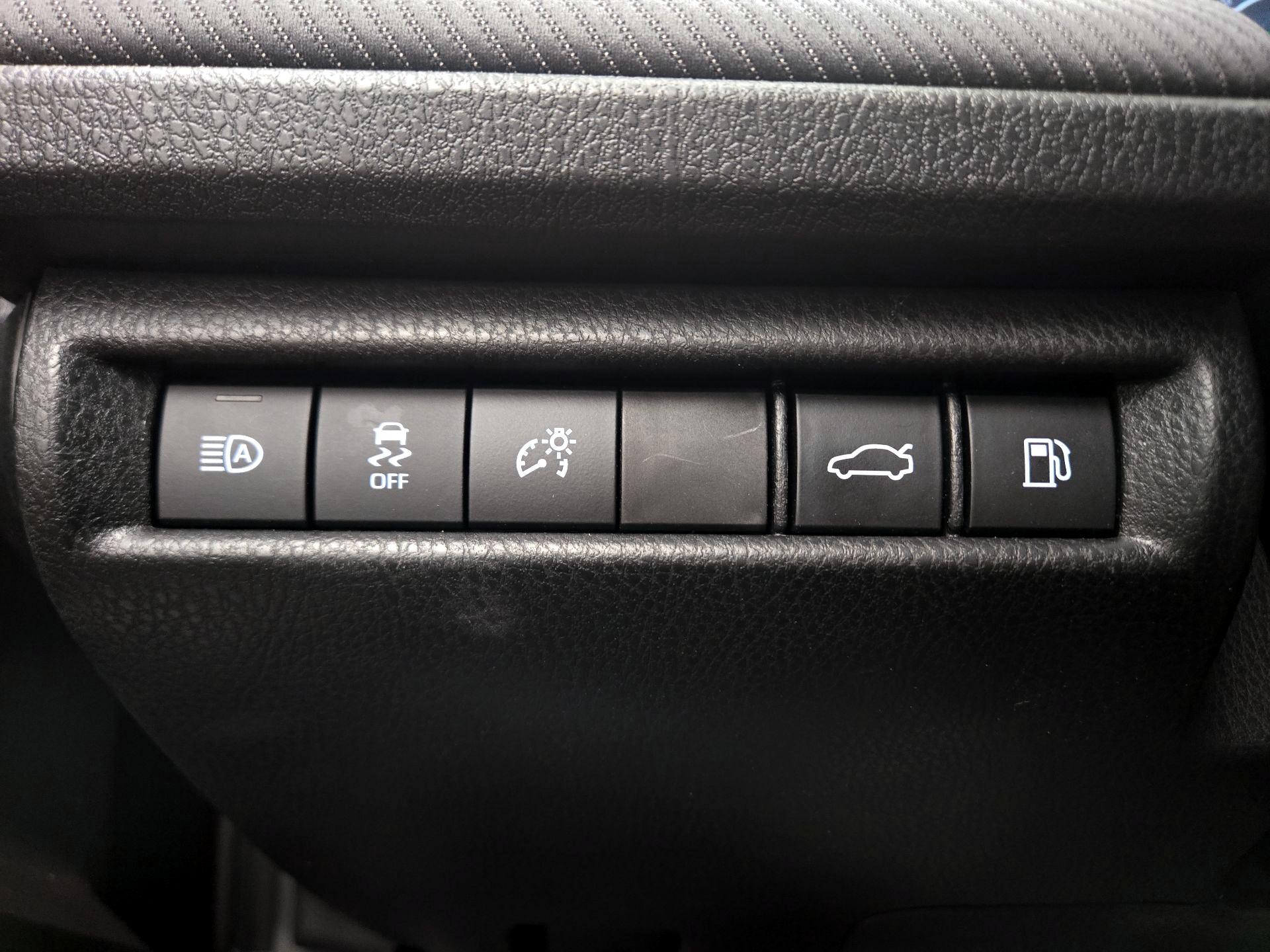 Thumbnail: 2026 Toyota Camry - 13