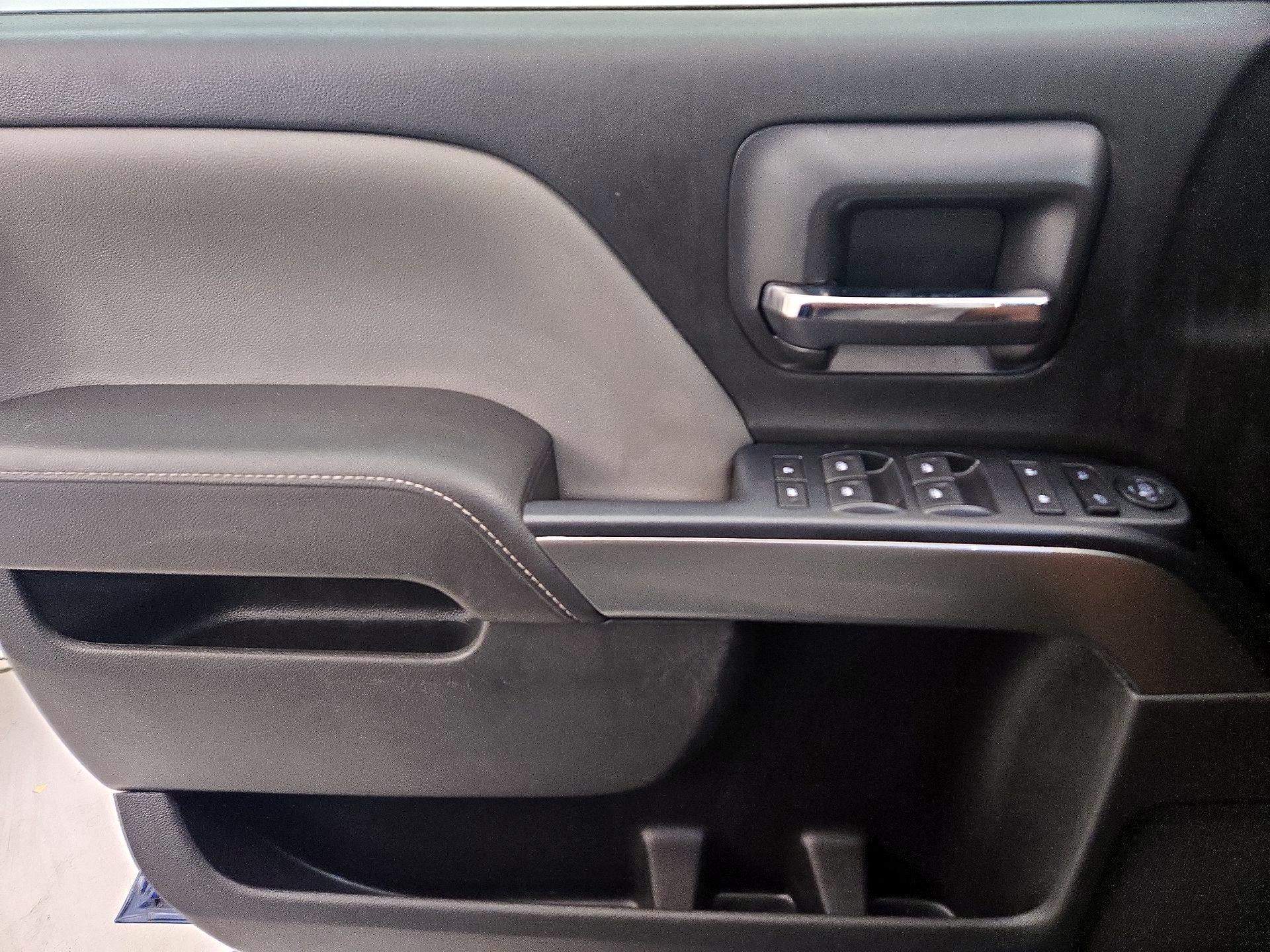 Thumbnail: 2018 Chevrolet Silverado 1500 - 12