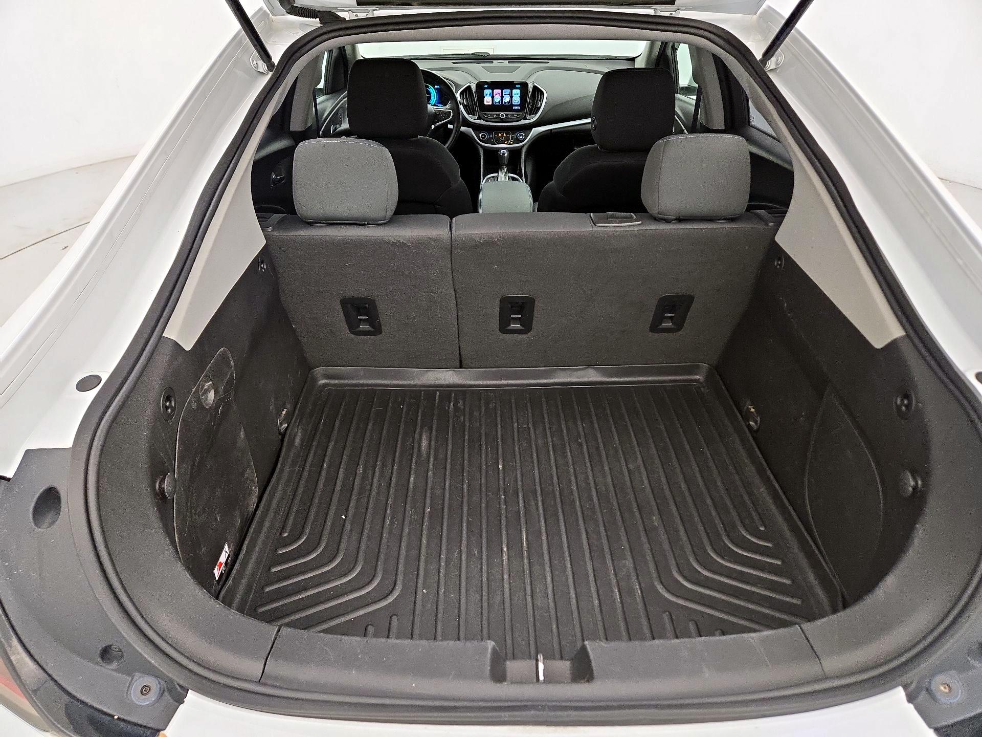 Thumbnail: 2017 Chevrolet Volt - 20