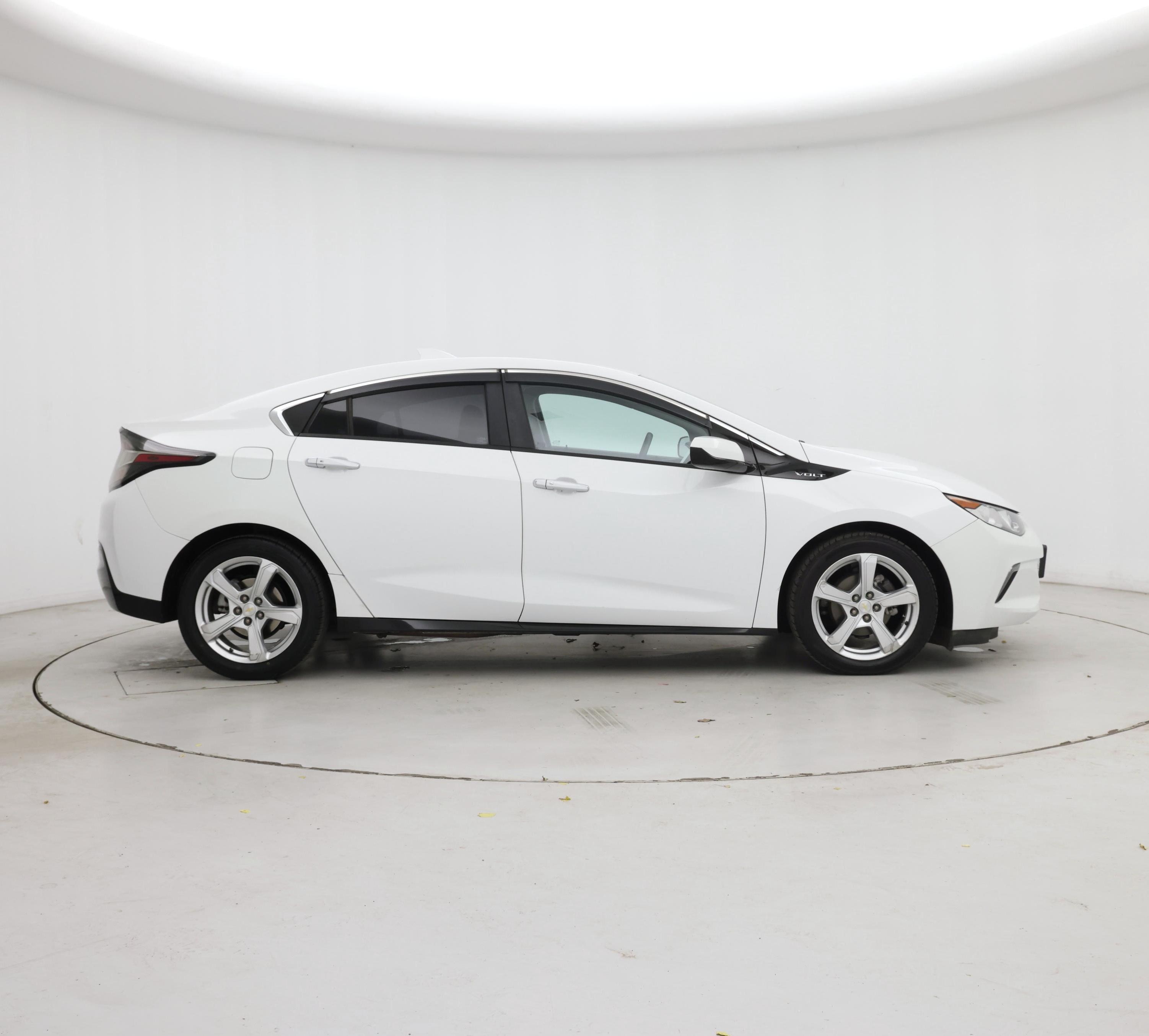 Thumbnail: 2017 Chevrolet Volt - 7