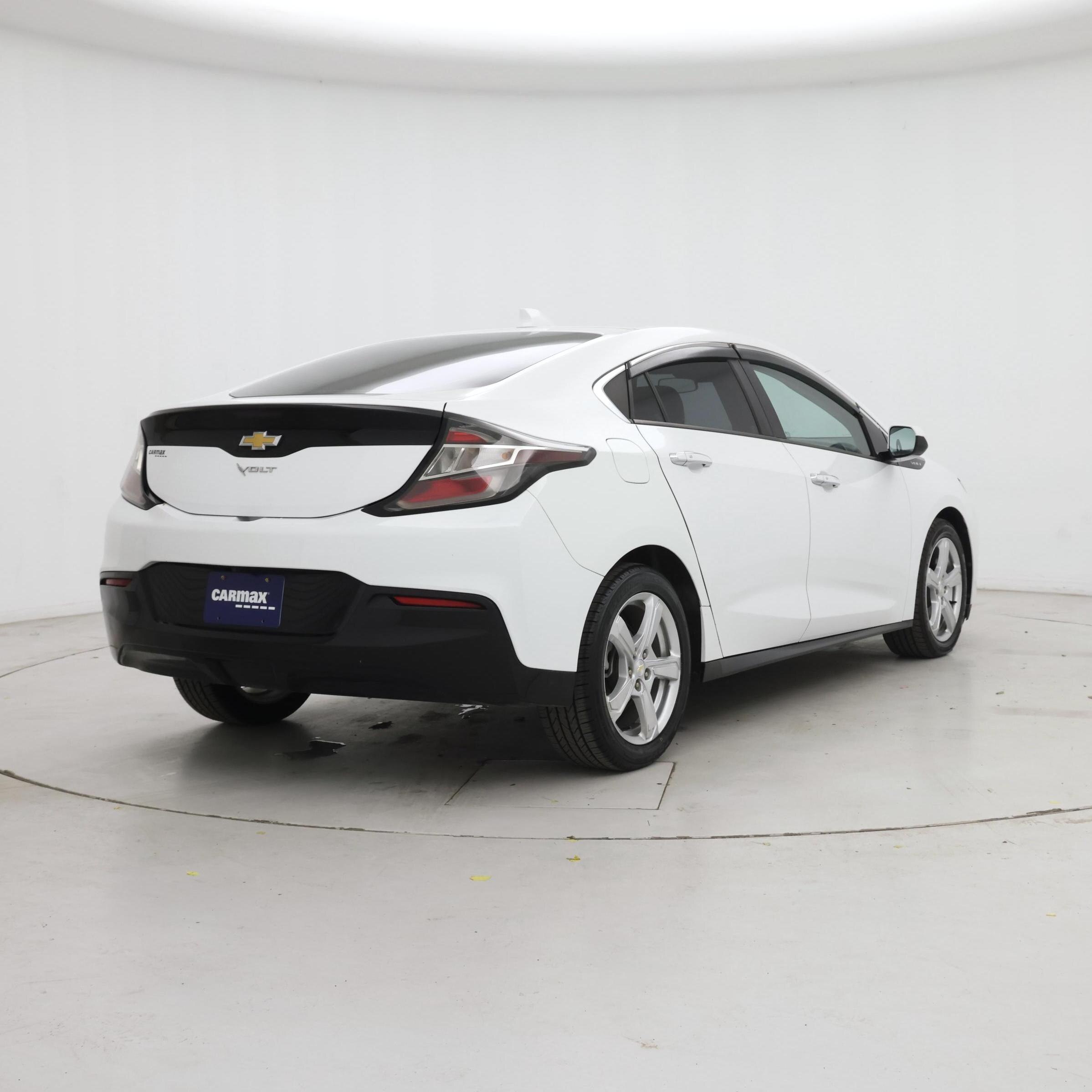 Thumbnail: 2017 Chevrolet Volt - 8