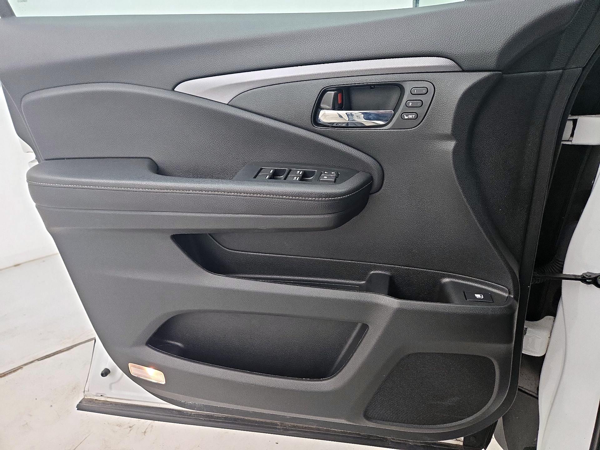 Thumbnail: 2023 Honda Ridgeline - 12