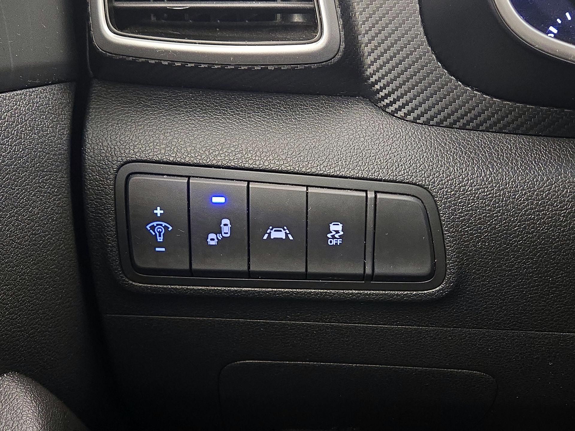 Thumbnail: 2019 Hyundai Tucson - 13