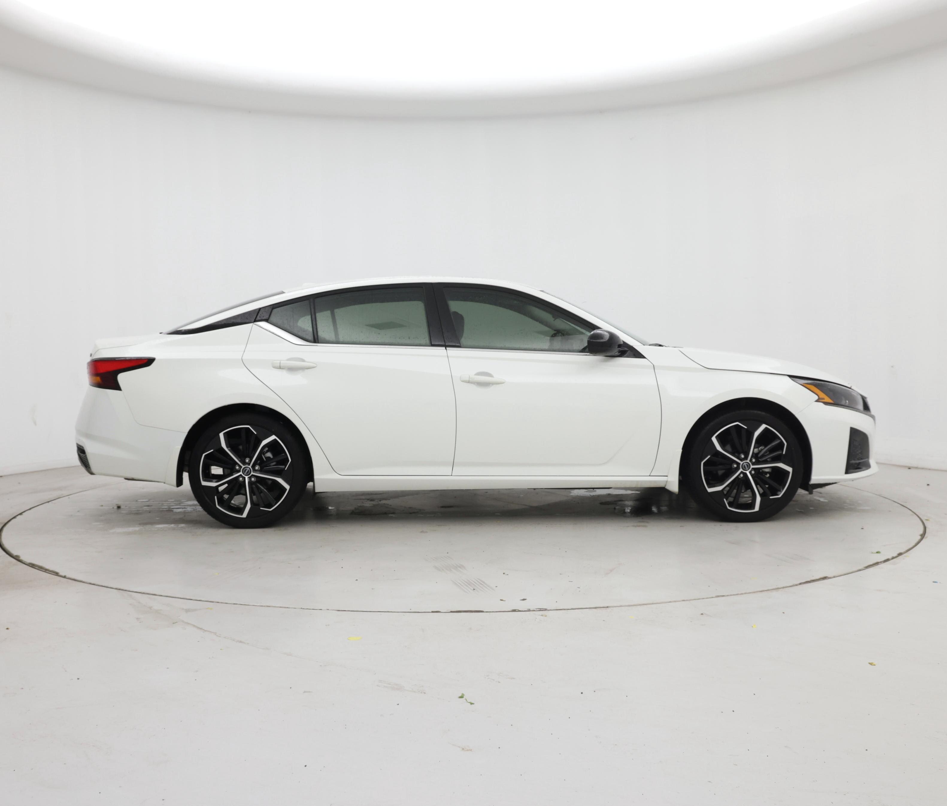 Thumbnail: 2024 Nissan Altima - 7