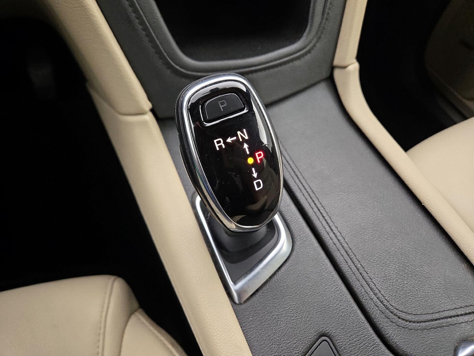 2018 Cadillac XT5 Base - Photo 18
