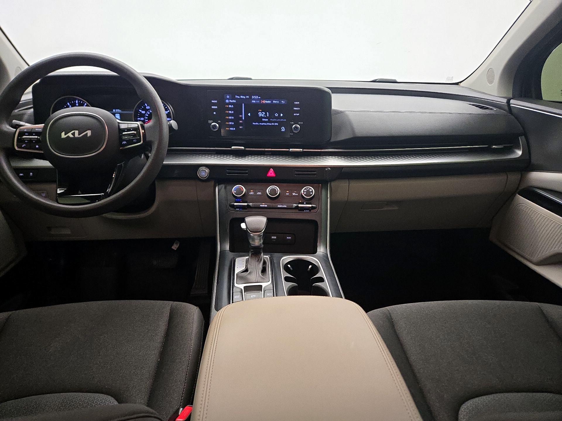 Thumbnail: 2022 Kia Carnival - 9