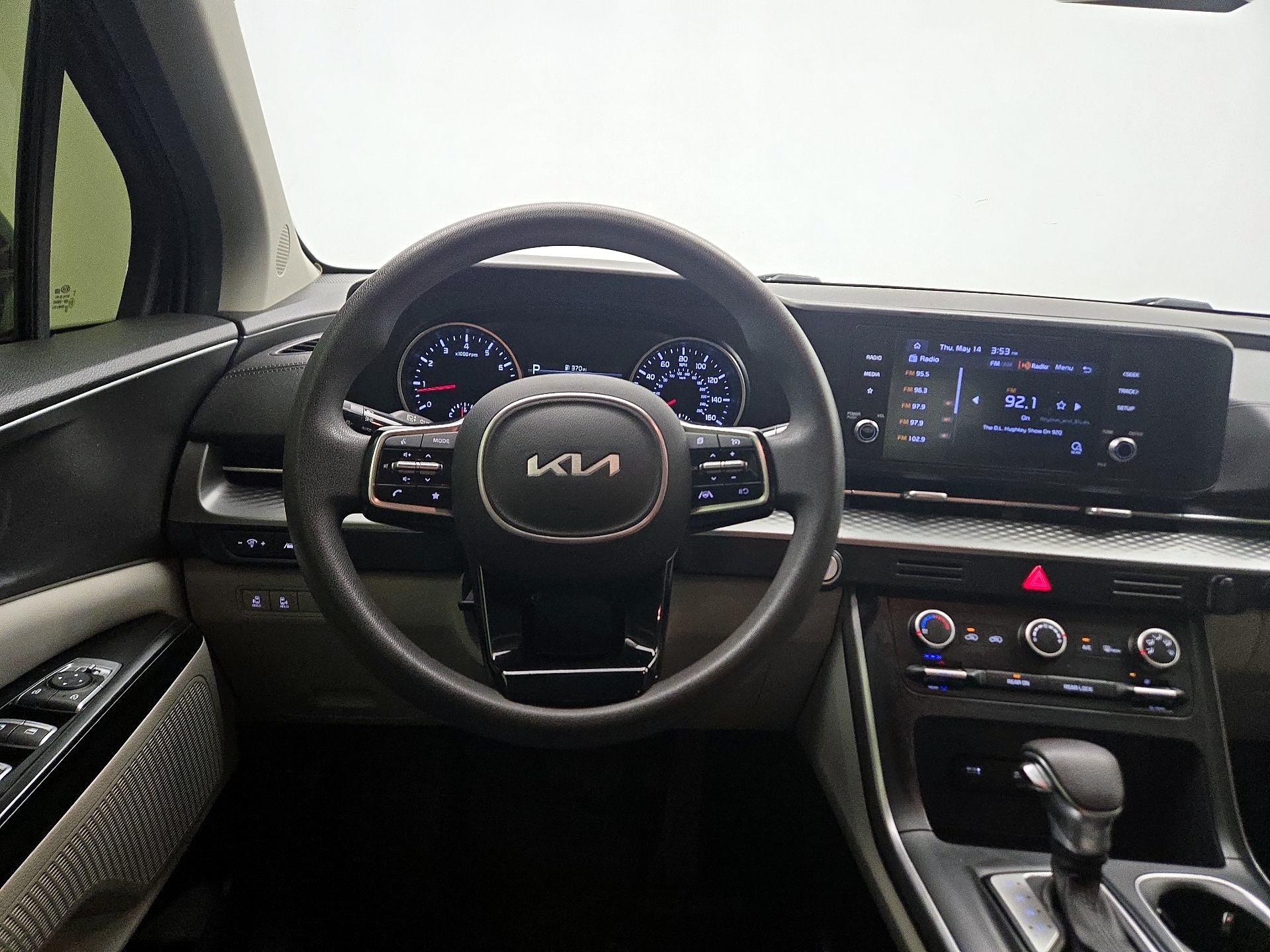 Thumbnail: 2022 Kia Carnival - 10