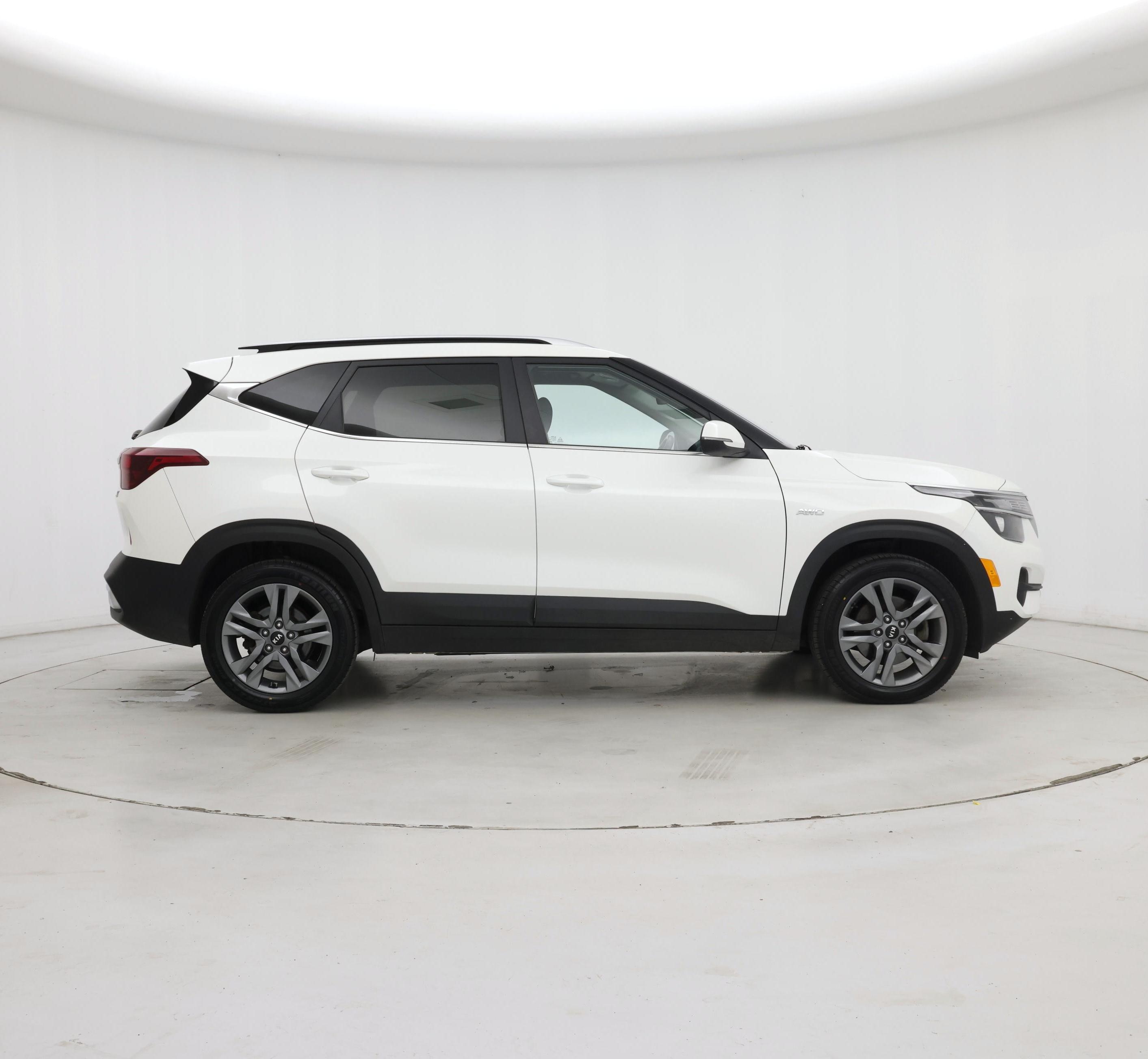 Thumbnail: 2021 Kia Seltos - 7