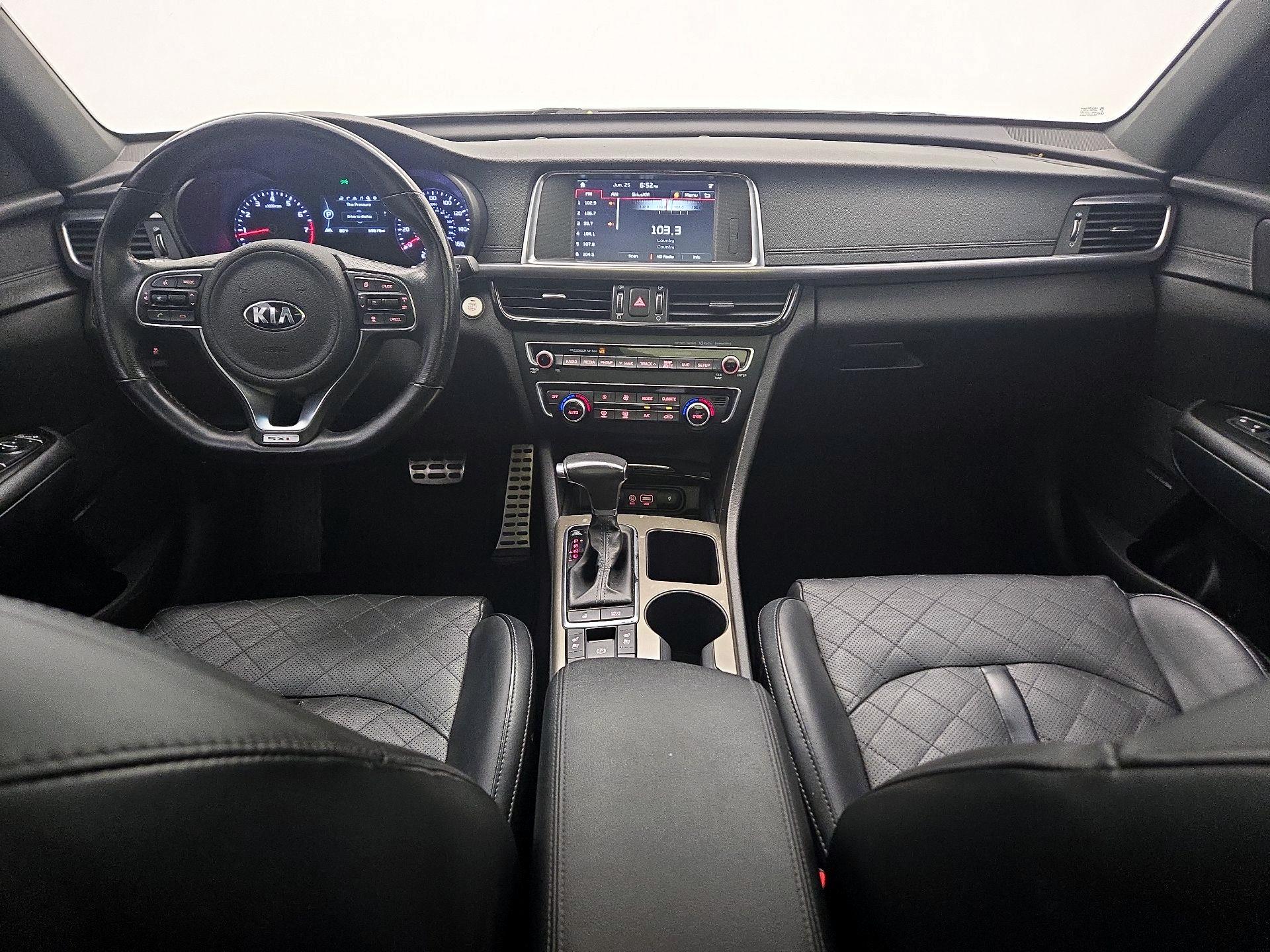 Thumbnail: 2016 Kia Optima - 9