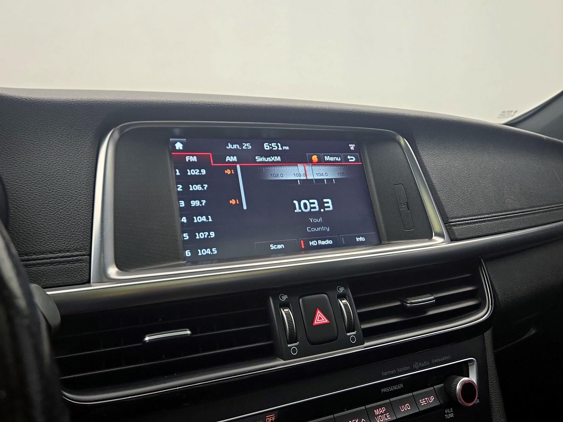 Thumbnail: 2016 Kia Optima - 15