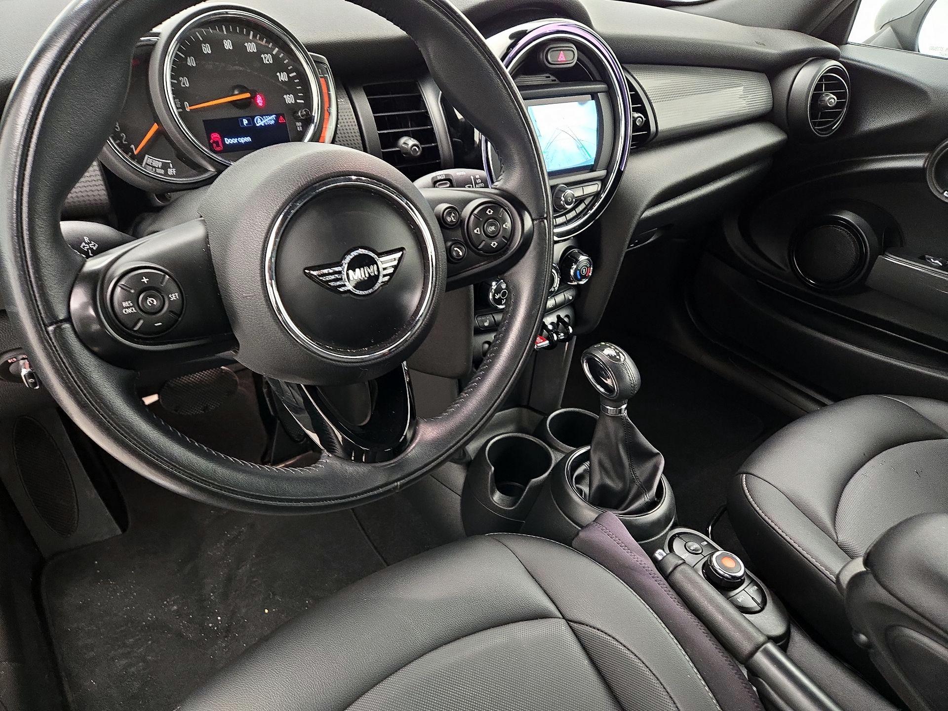 Thumbnail: 2019 MINI Cooper - 9