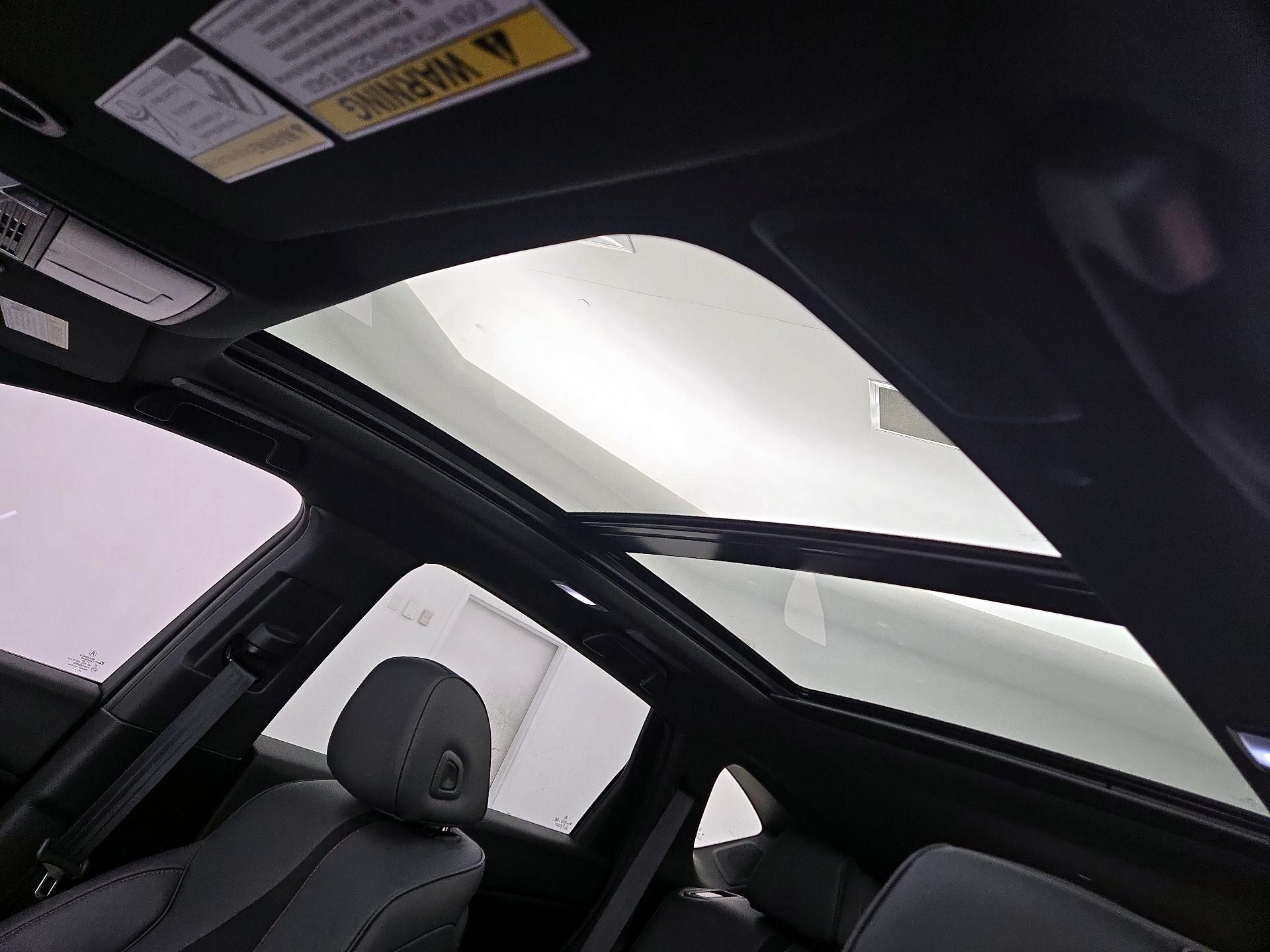 Thumbnail: 2025 Acura RDX - 19