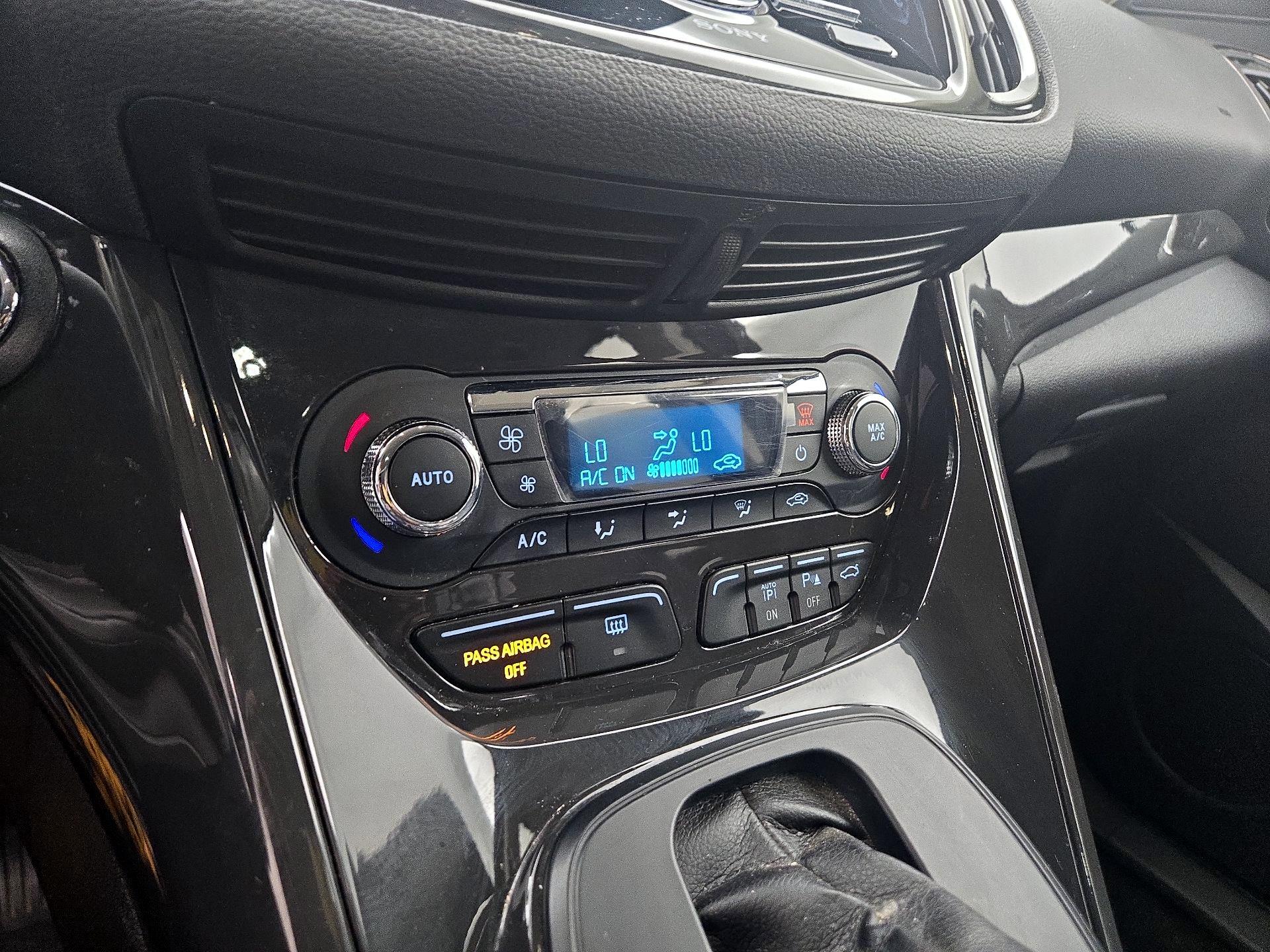 Thumbnail: 2015 Ford Escape - 16