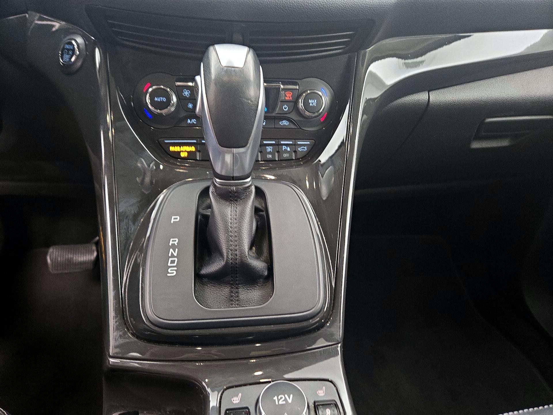 Thumbnail: 2015 Ford Escape - 17