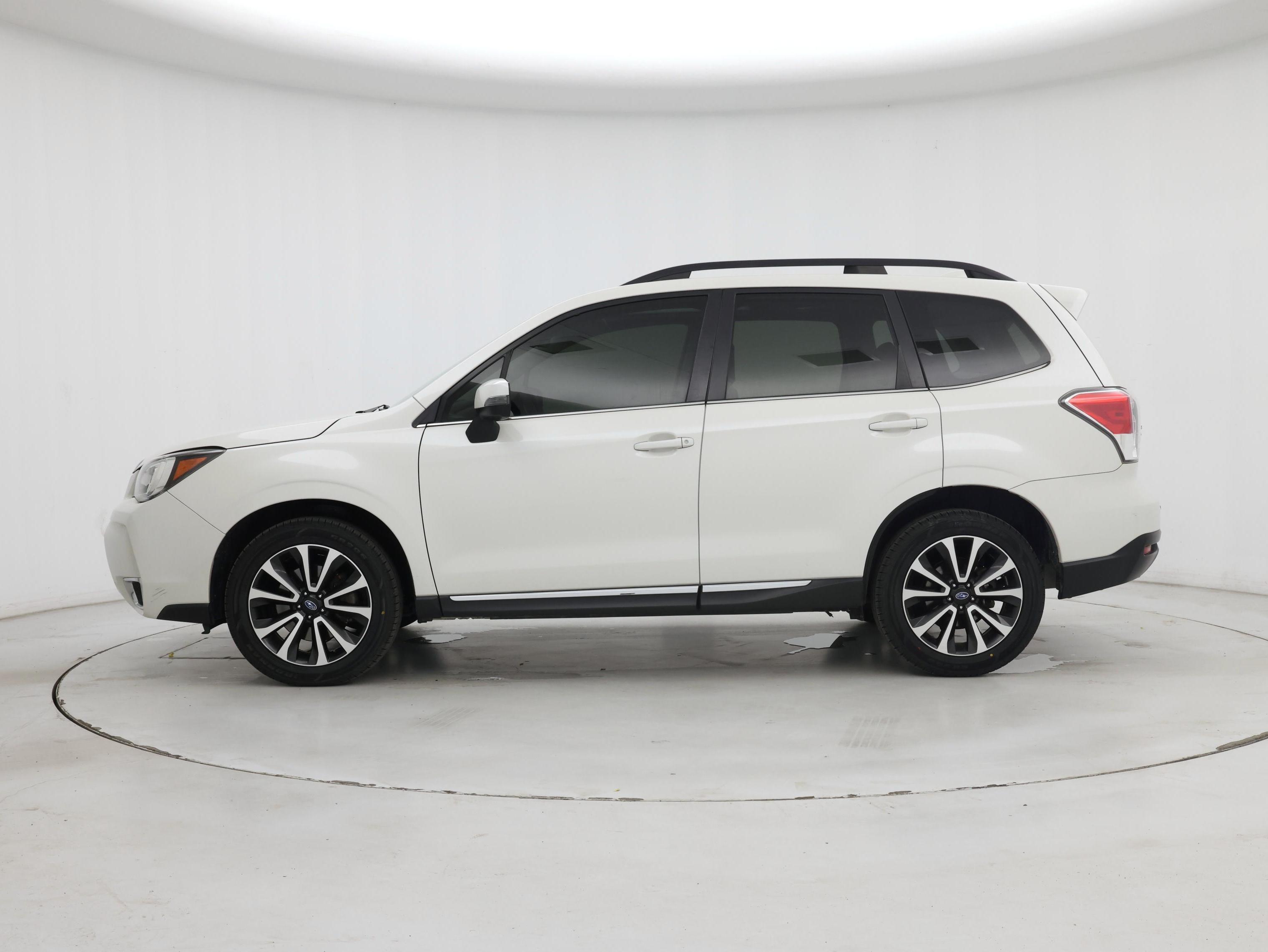 Thumbnail: 2017 Subaru Forester - 3