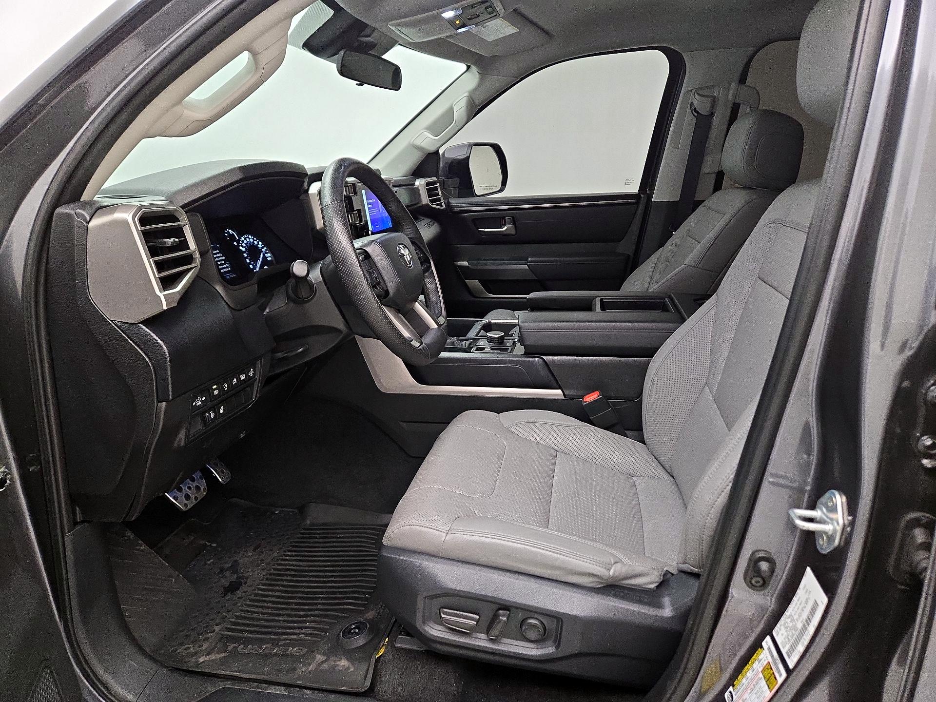Thumbnail: 2024 Toyota Tundra - 11