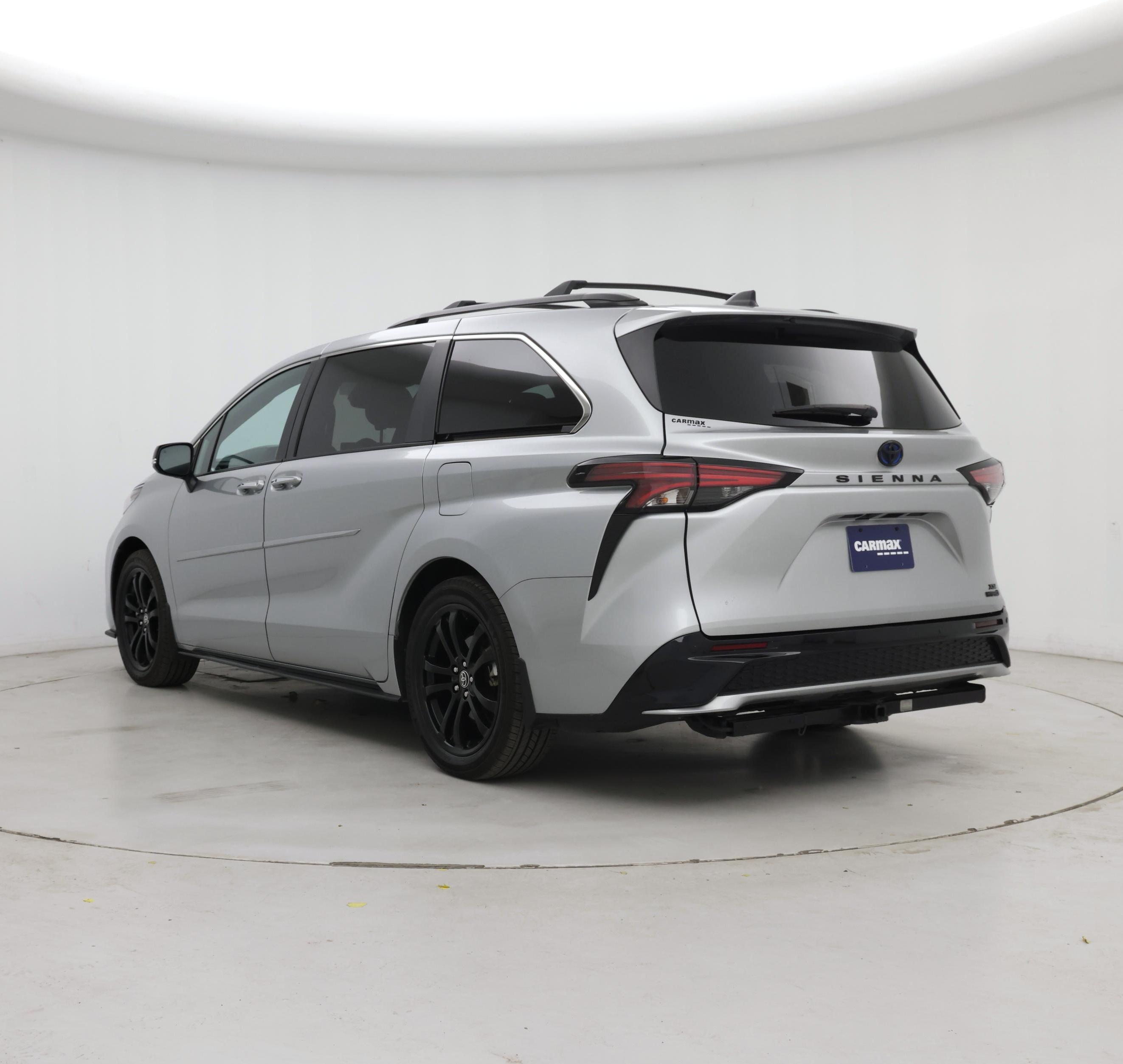 Thumbnail: 2023 Toyota Sienna - 2
