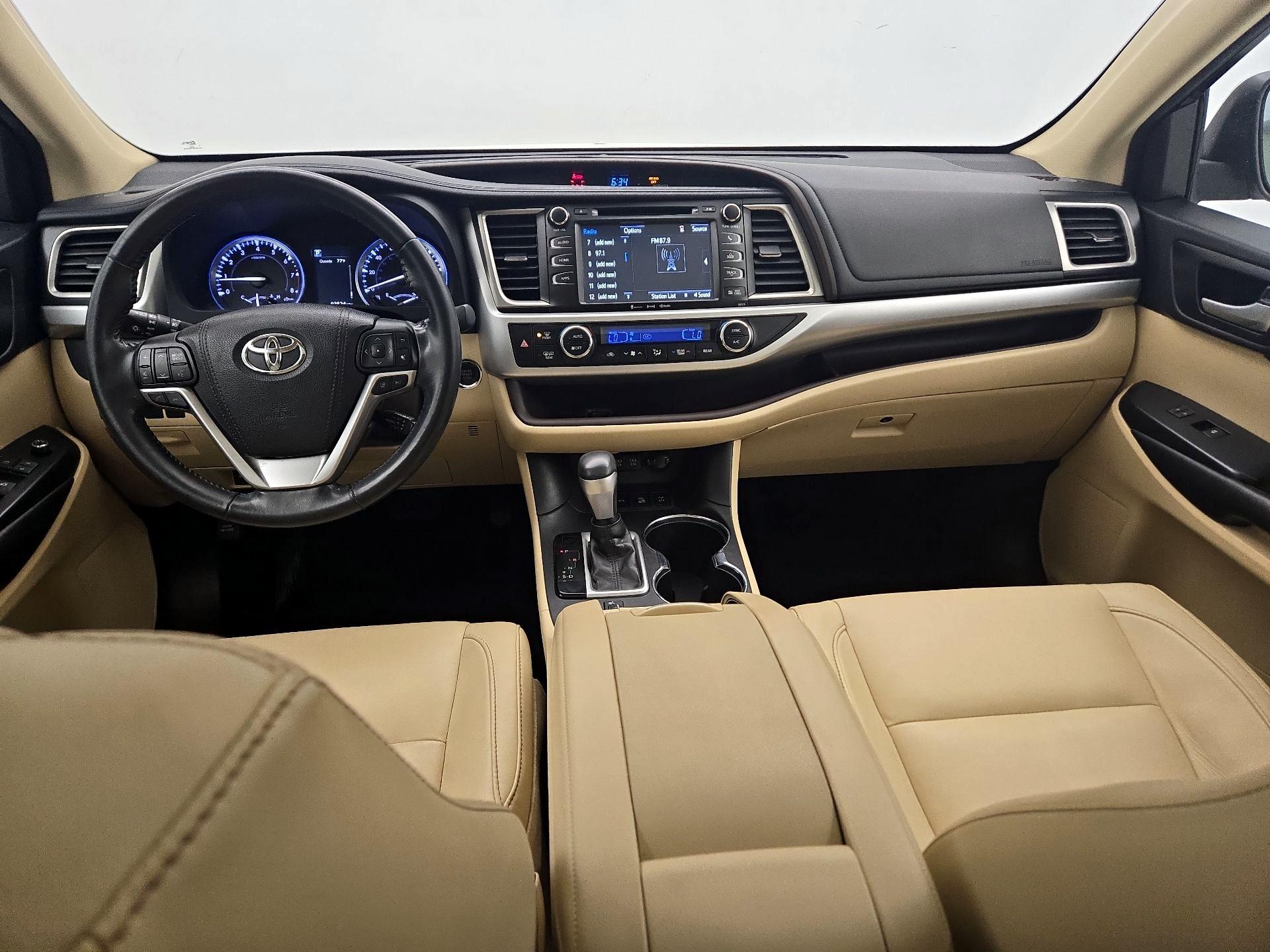 Thumbnail: 2017 Toyota Highlander - 9