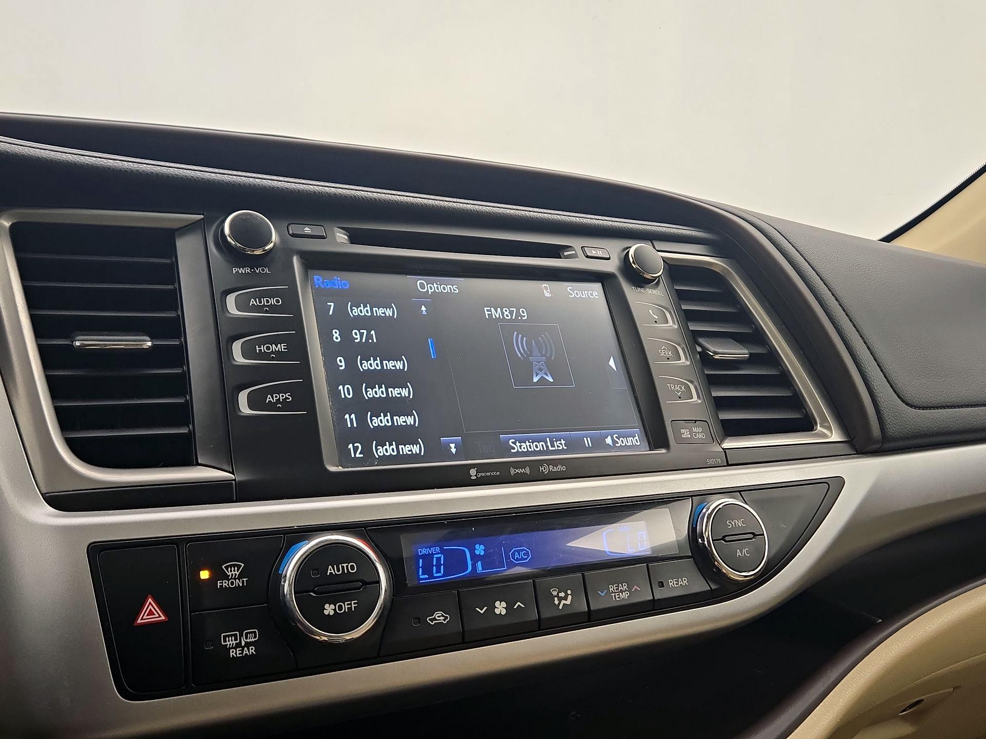 Thumbnail: 2017 Toyota Highlander - 15