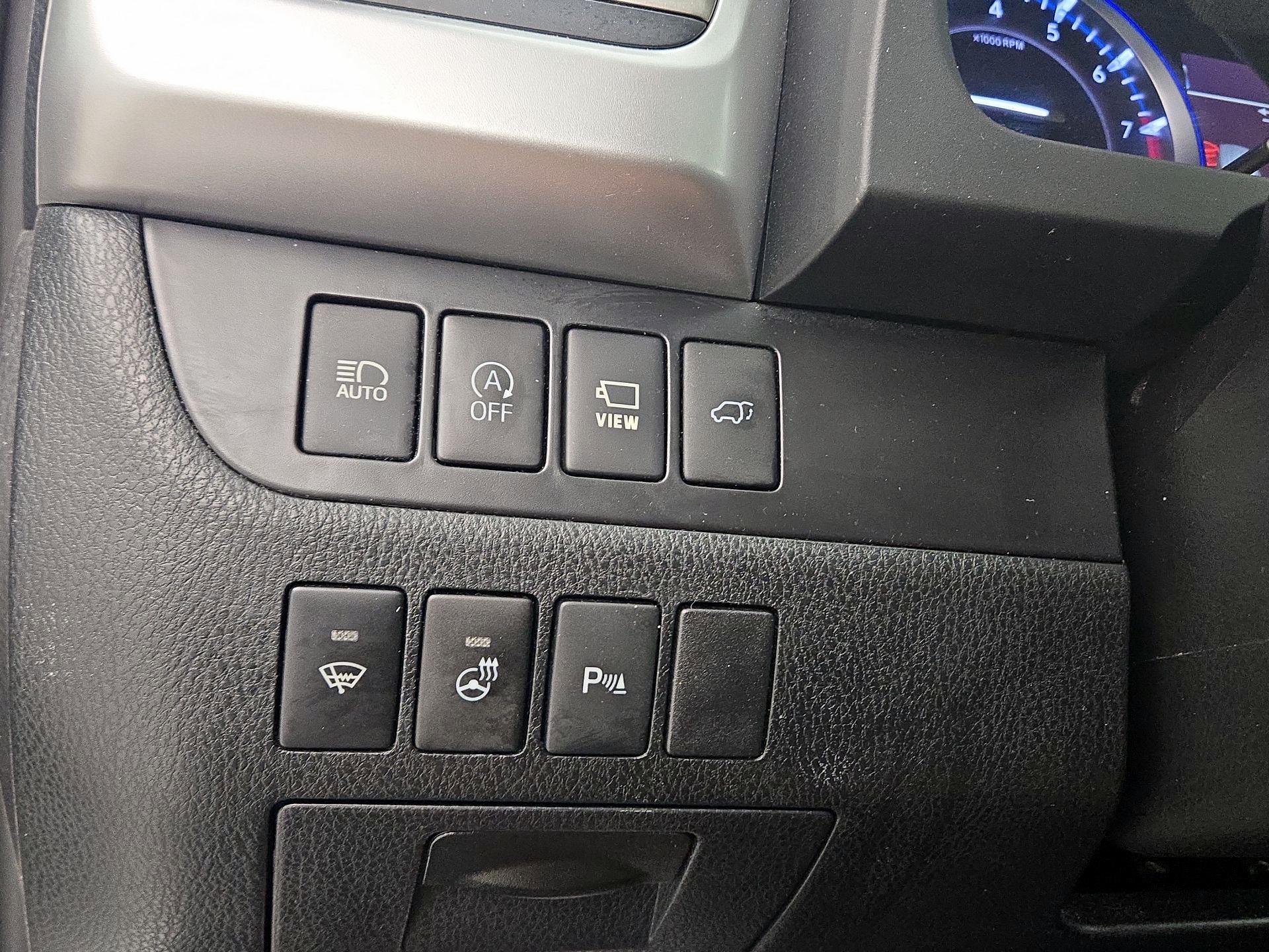 Thumbnail: 2019 Toyota Highlander - 13