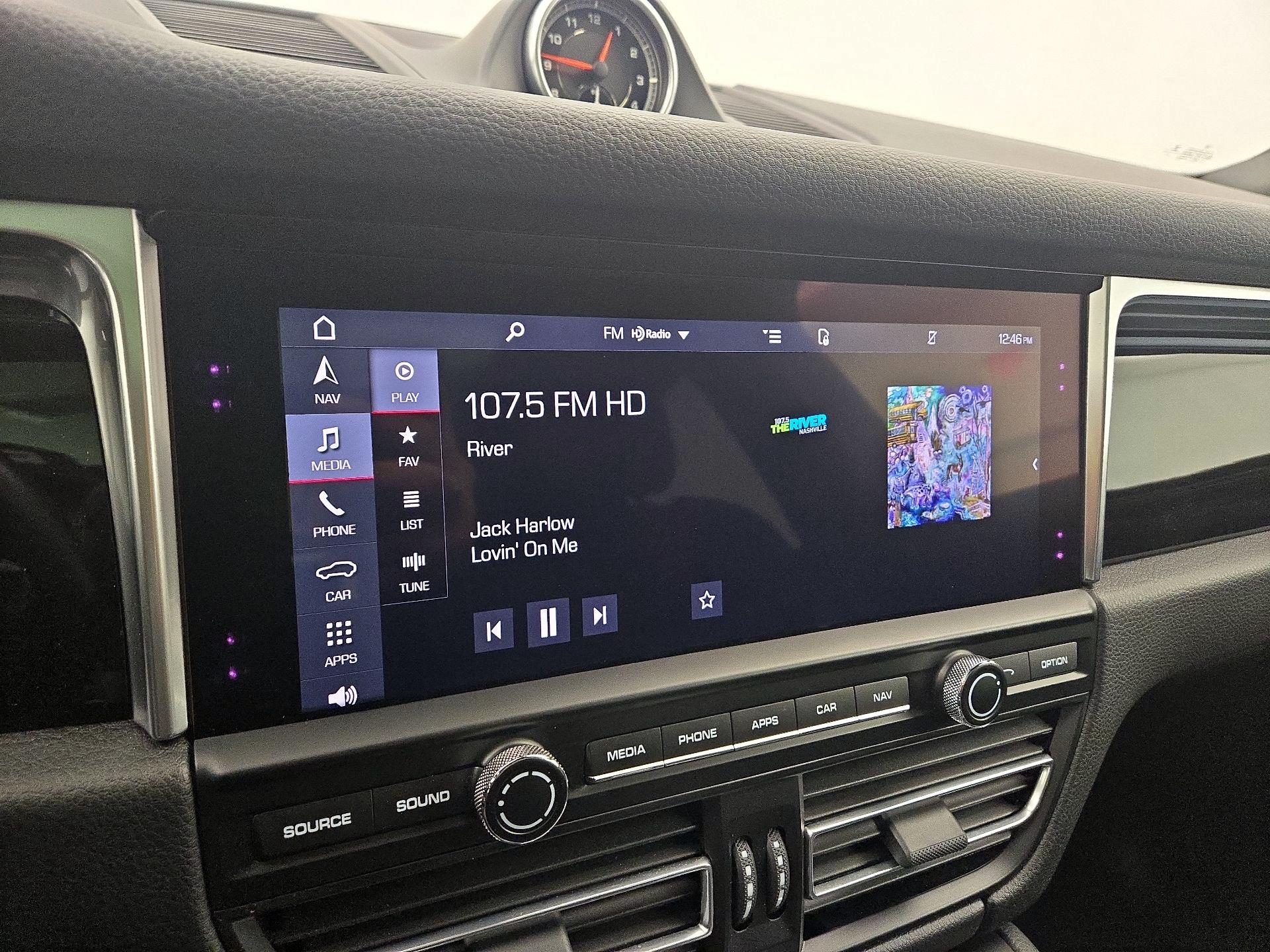 Thumbnail: 2021 Porsche Macan - 16