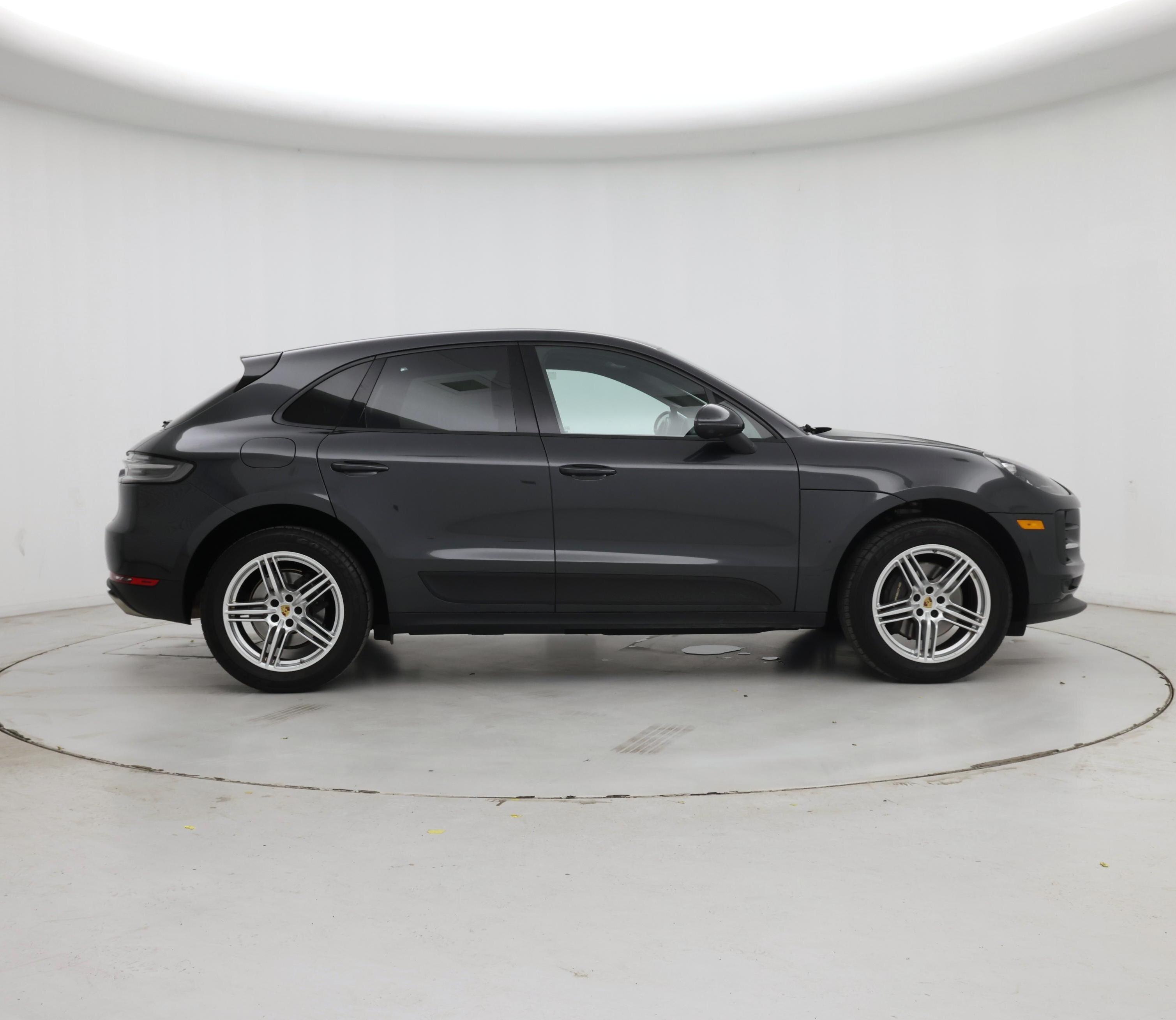 Thumbnail: 2021 Porsche Macan - 7