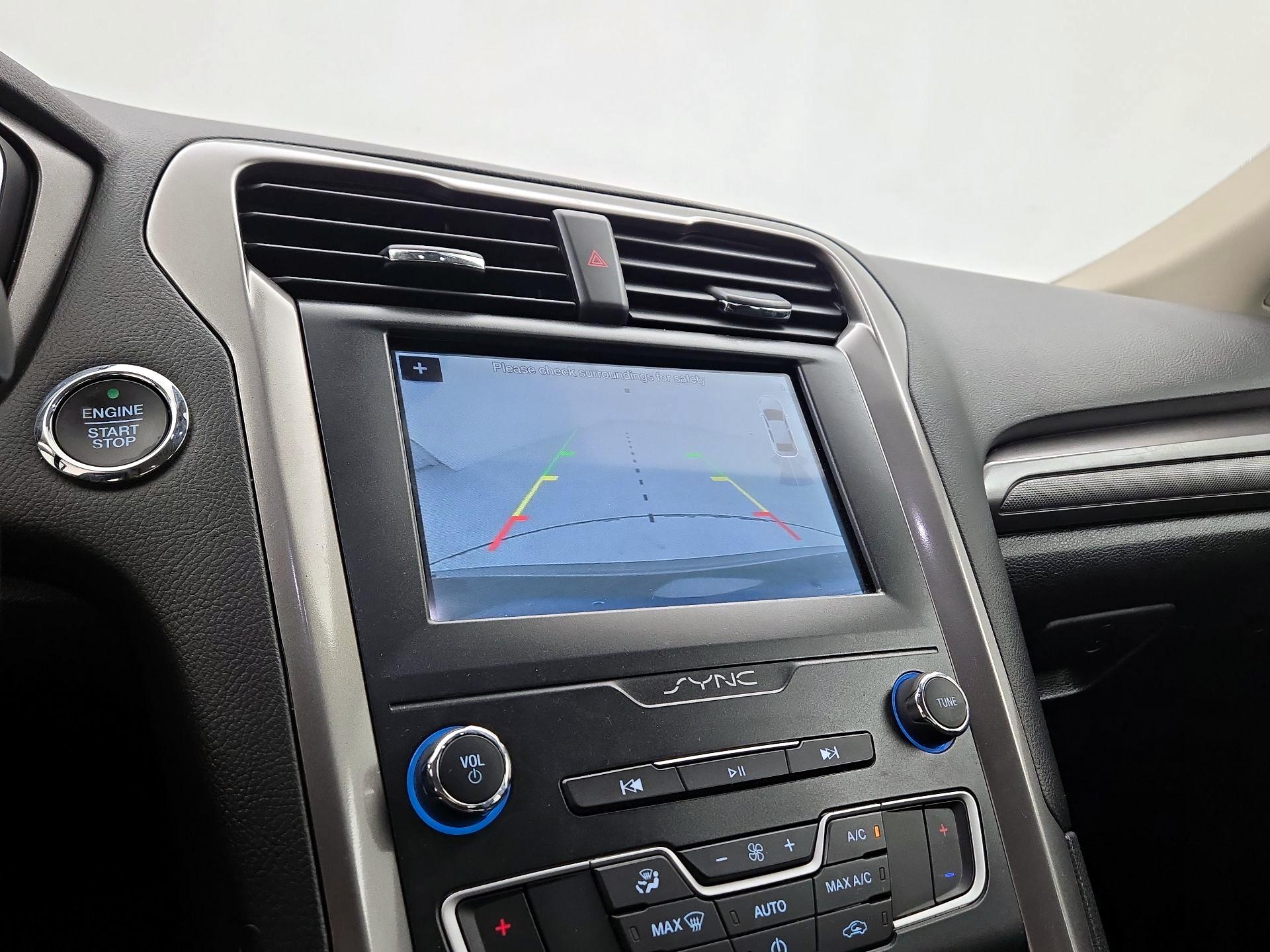 Thumbnail: 2019 Ford Fusion - 14