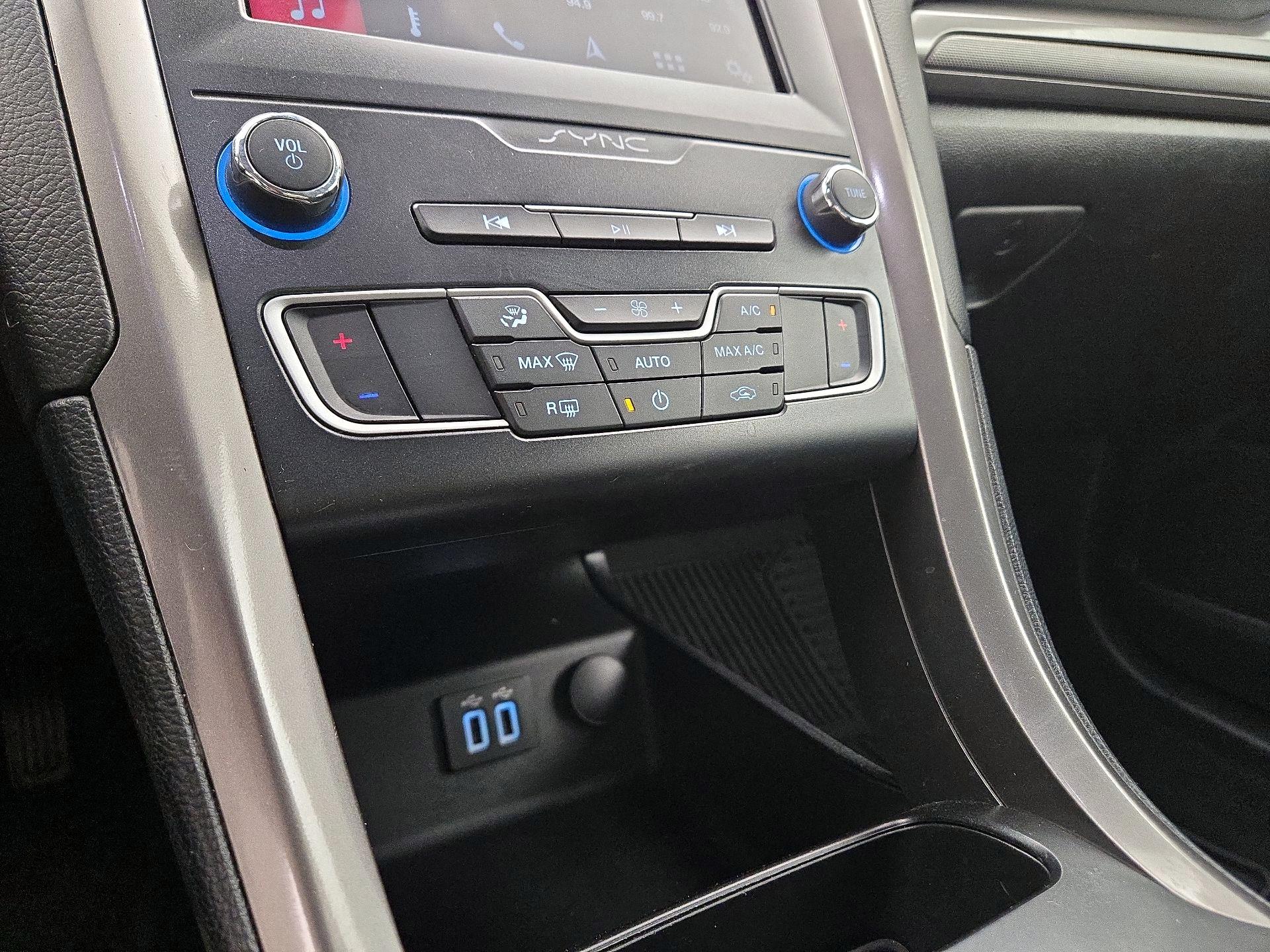 Thumbnail: 2019 Ford Fusion - 16