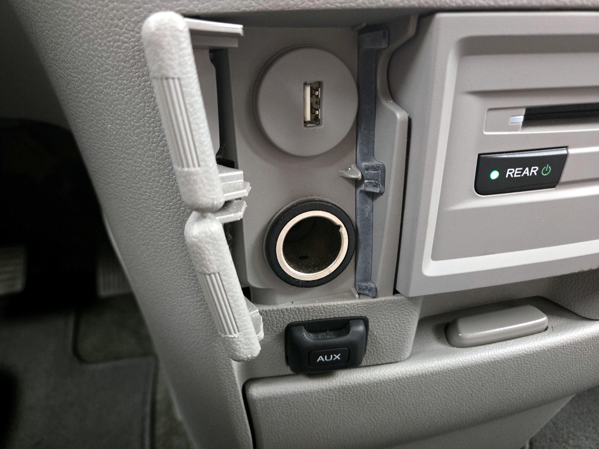 Thumbnail: 2016 Honda Odyssey - 18
