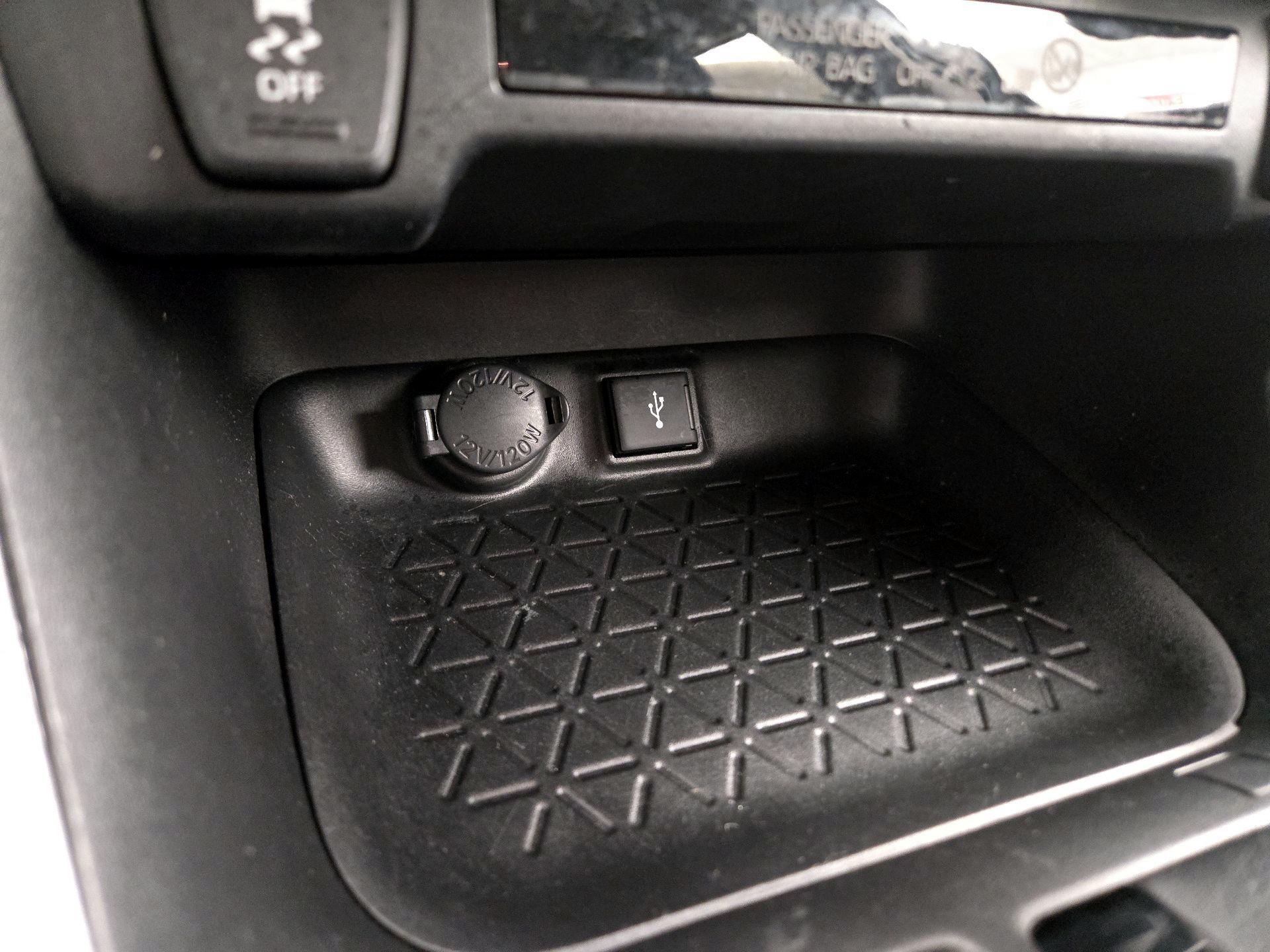 Thumbnail: 2021 Toyota RAV4 - 18