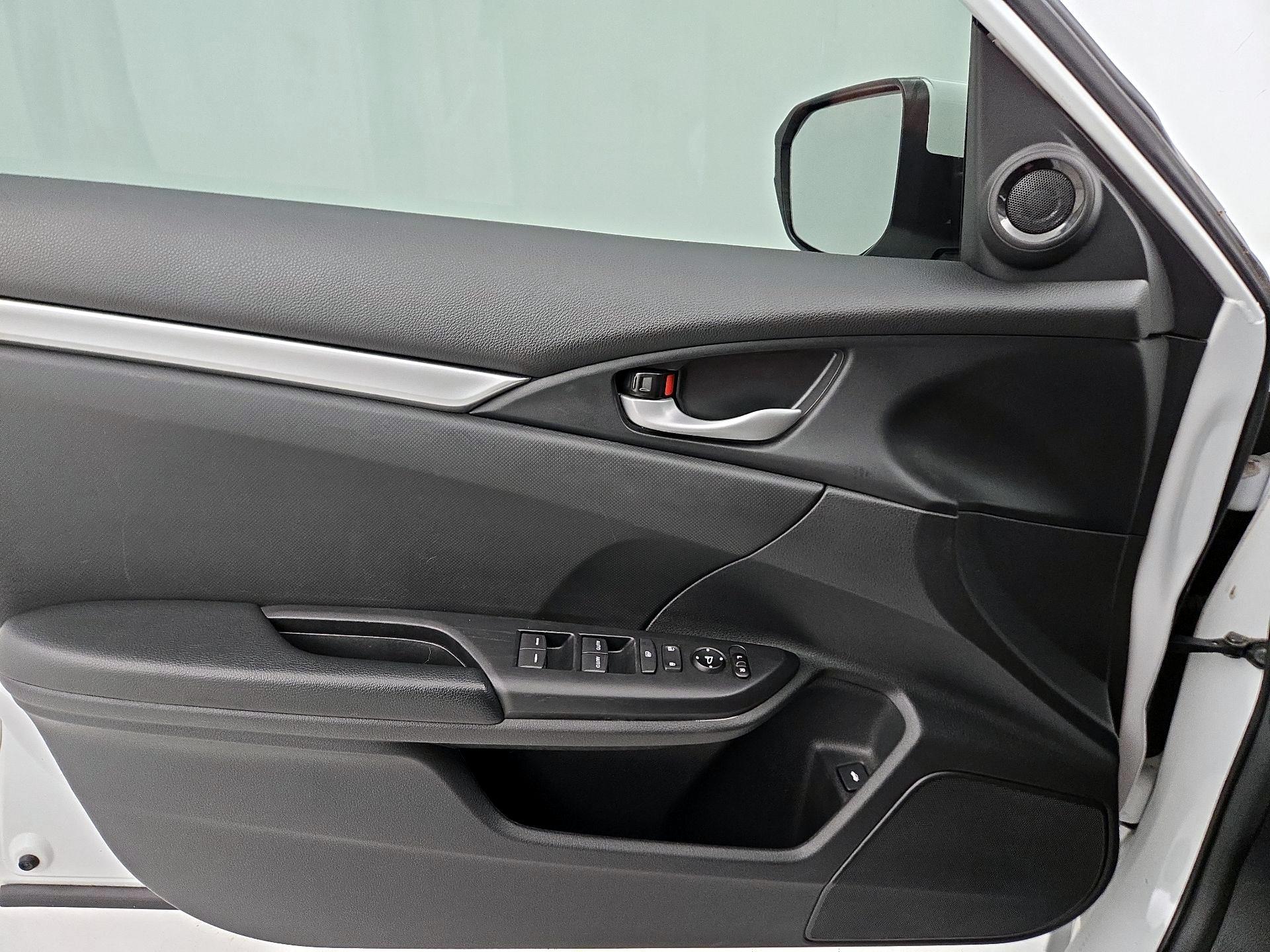 Thumbnail: 2019 Honda Civic - 12