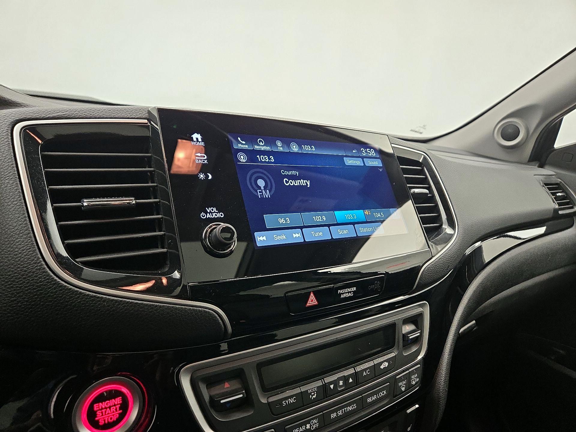 Thumbnail: 2020 Honda Pilot - 16