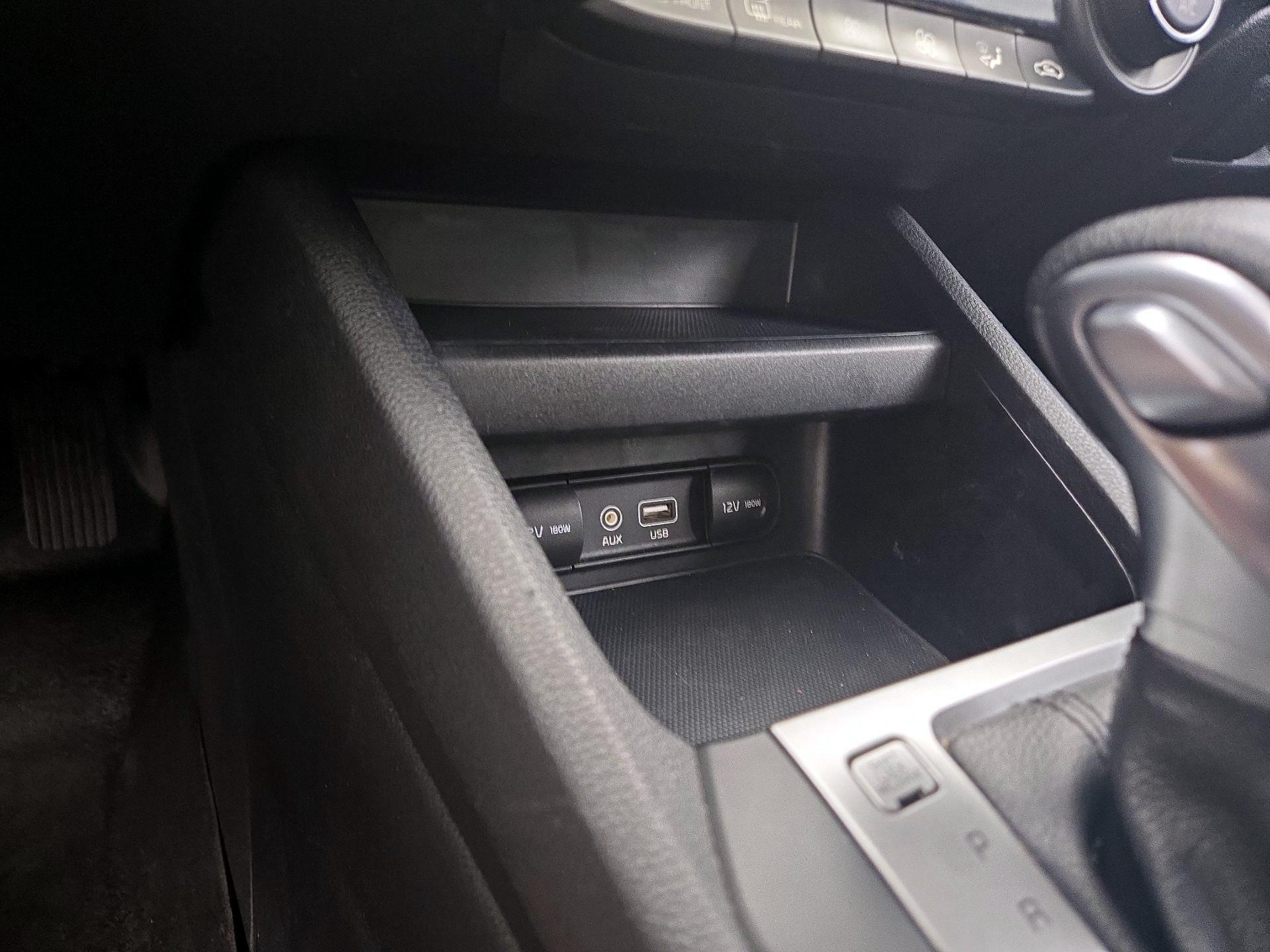 Thumbnail: 2019 Kia Forte - 18