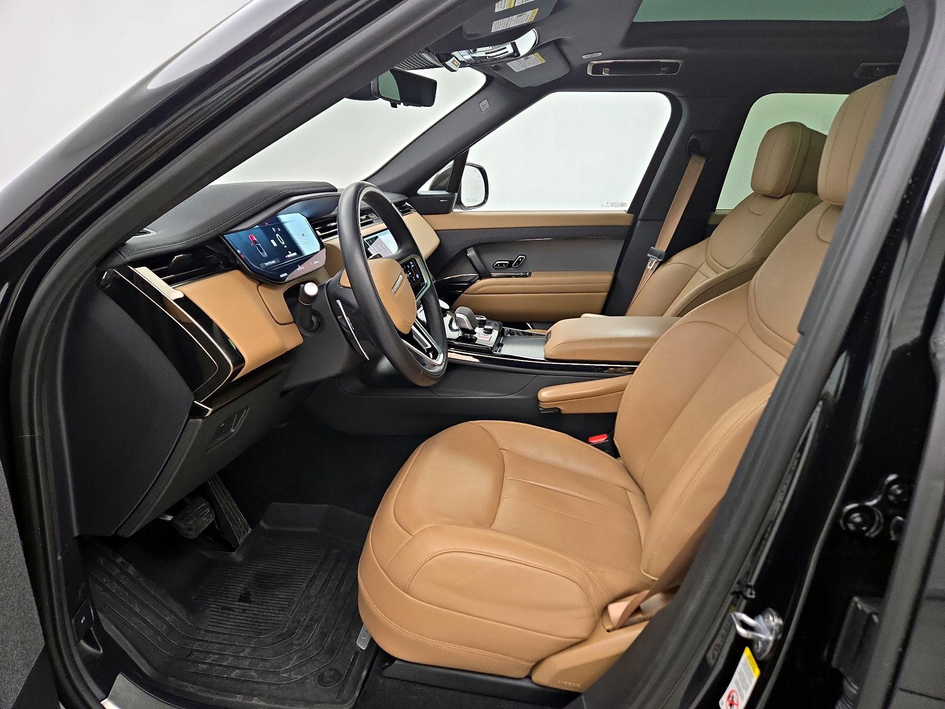 Thumbnail: 2023 Land Rover Range Rover Sport - 11