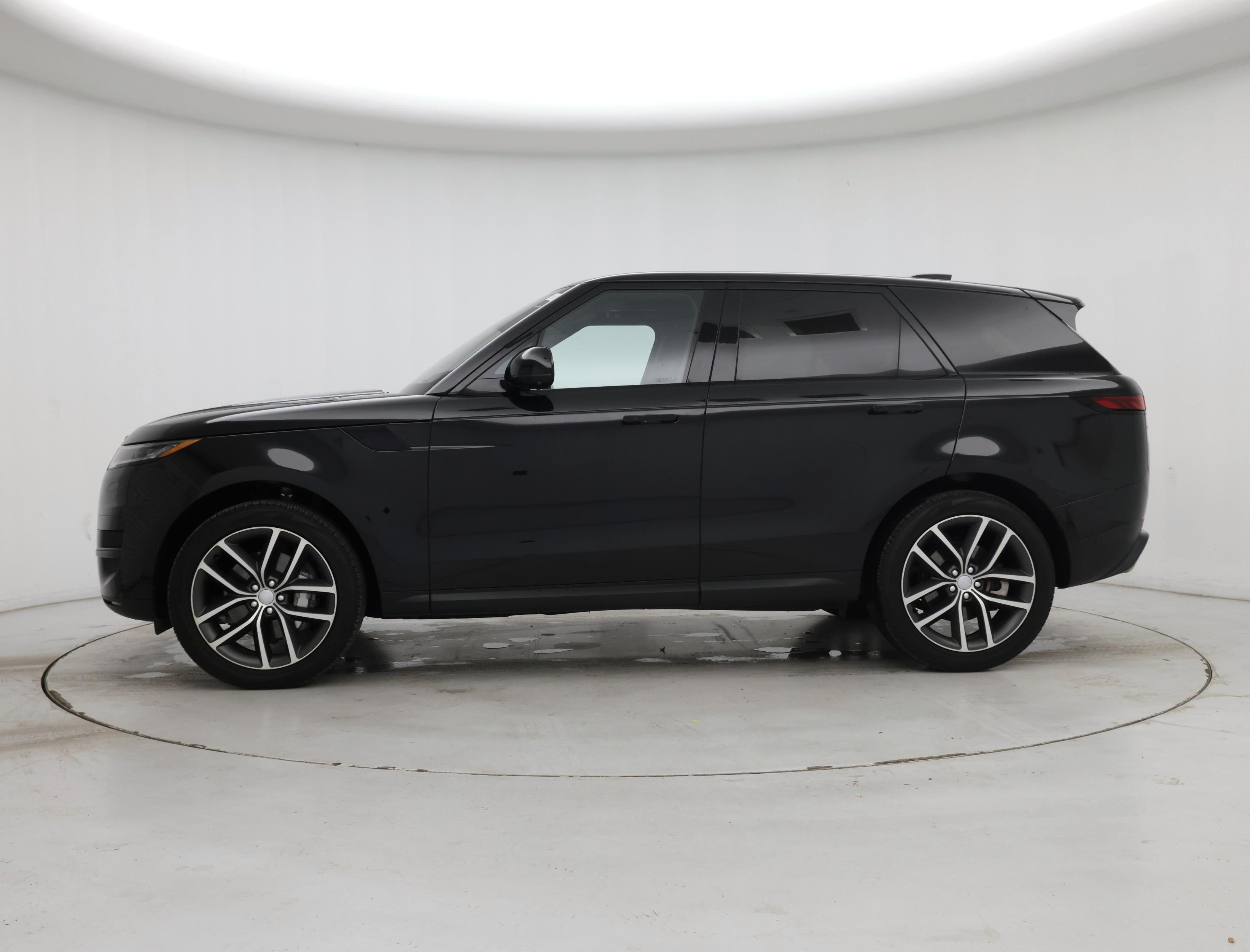 Thumbnail: 2023 Land Rover Range Rover Sport - 3