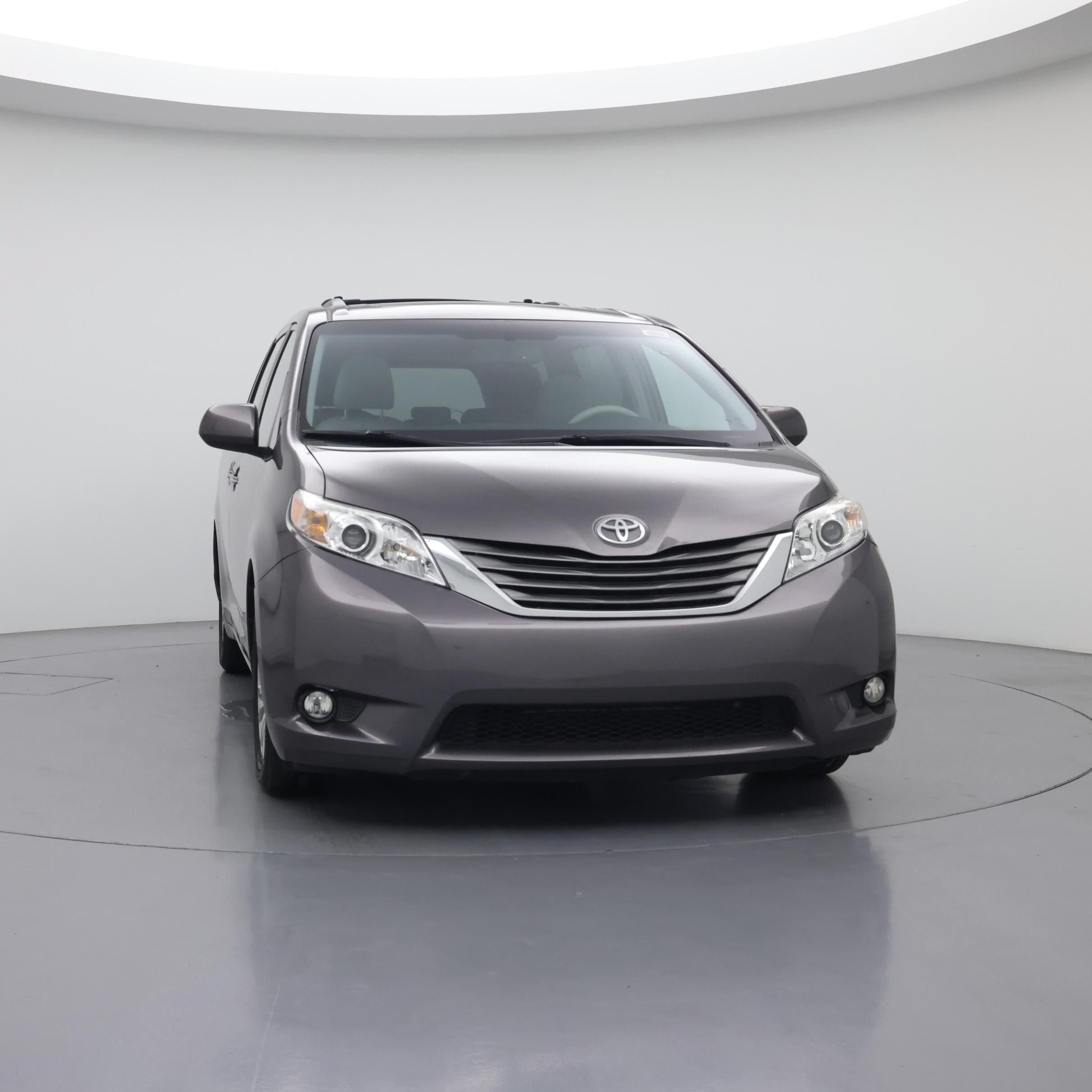 Thumbnail: 2014 Toyota Sienna - 5