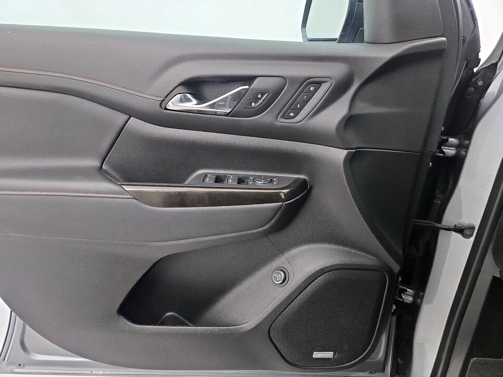 2023 GMC Acadia AT4 - Photo 13