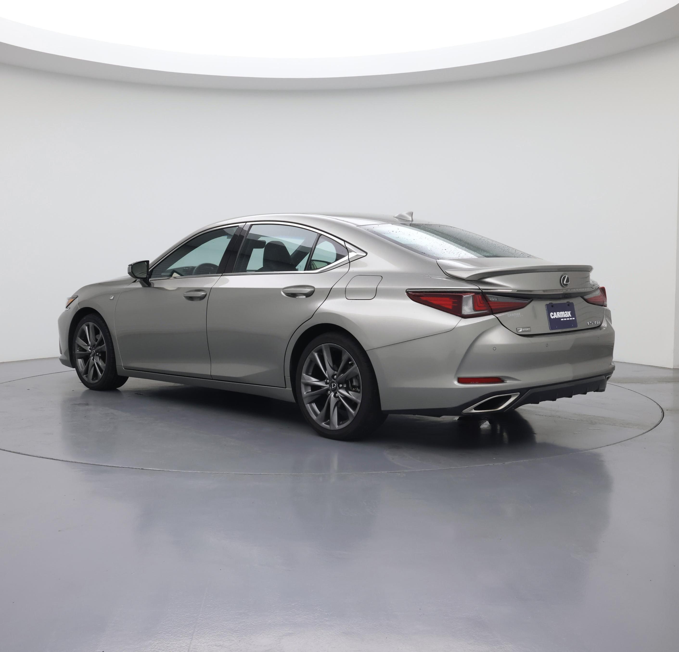 Thumbnail: 2019 Lexus ES - 2