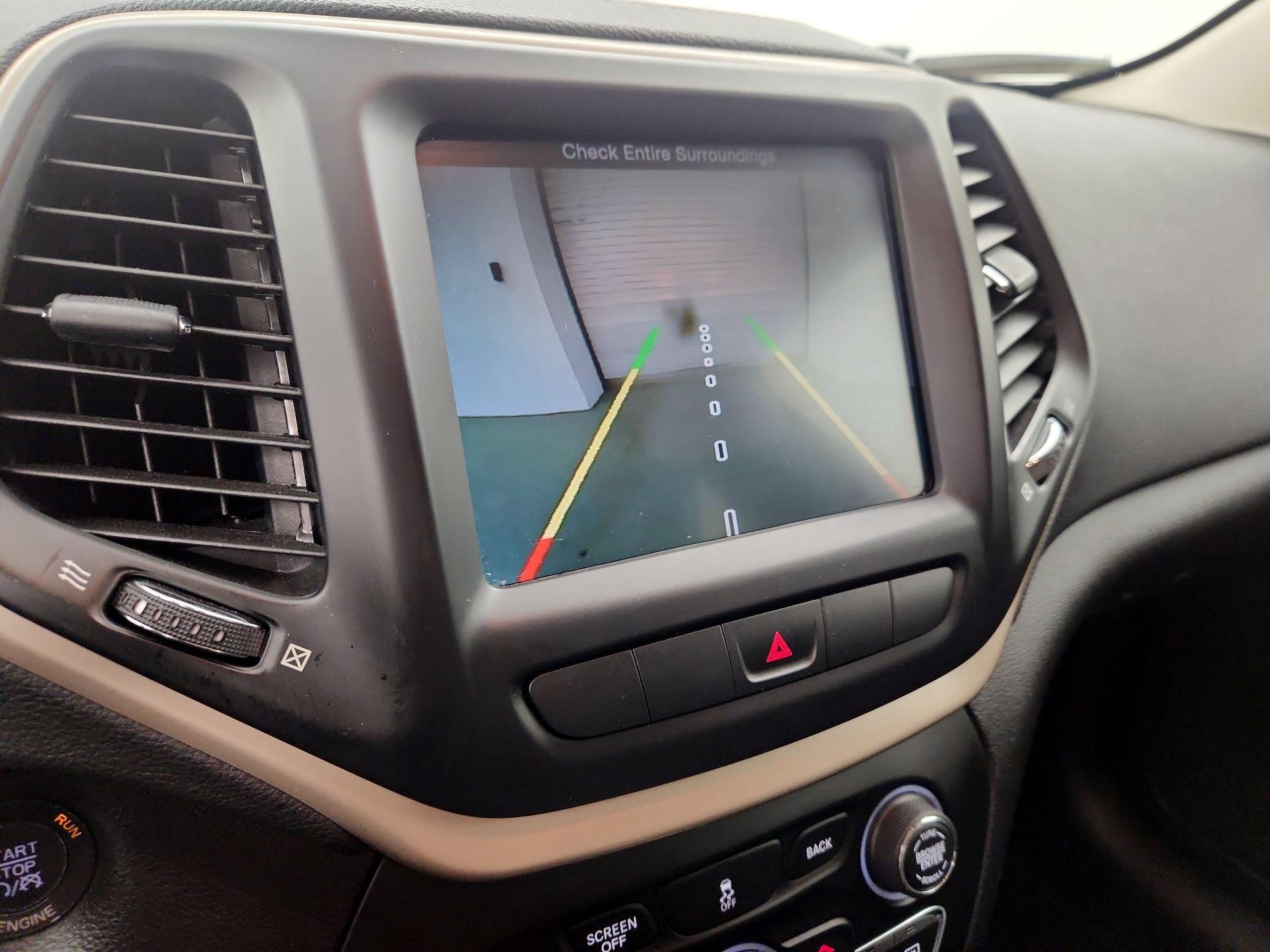 Thumbnail: 2014 Jeep Cherokee - 15