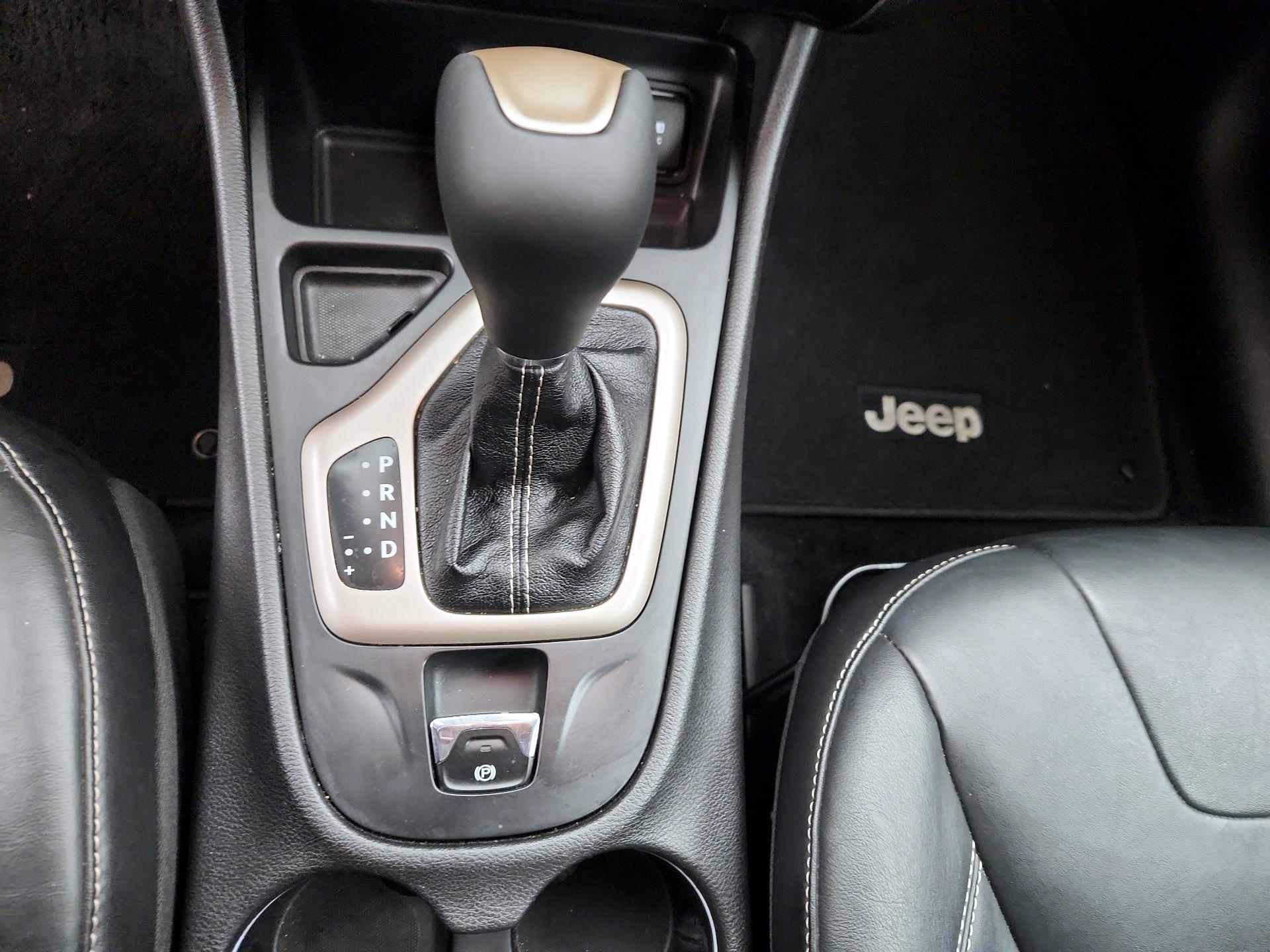 Thumbnail: 2014 Jeep Cherokee - 18