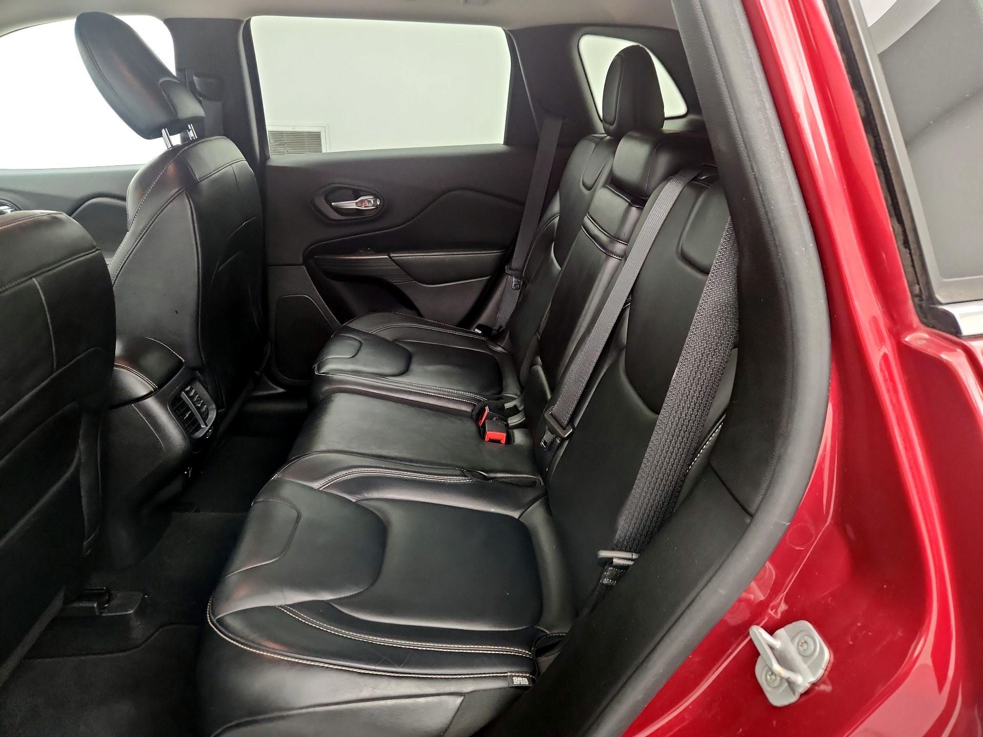 Thumbnail: 2014 Jeep Cherokee - 20