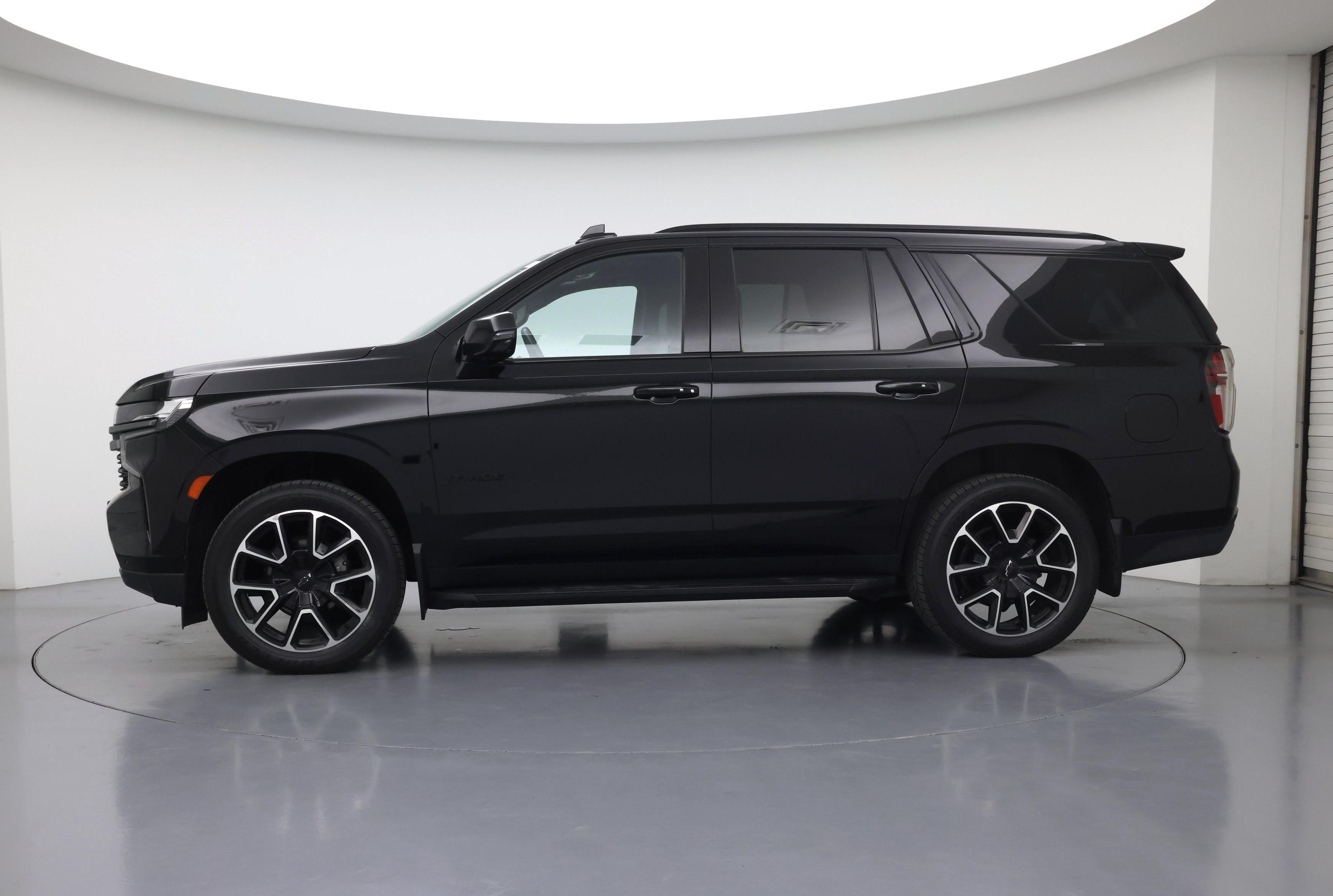 Thumbnail: 2022 Chevrolet Tahoe - 3