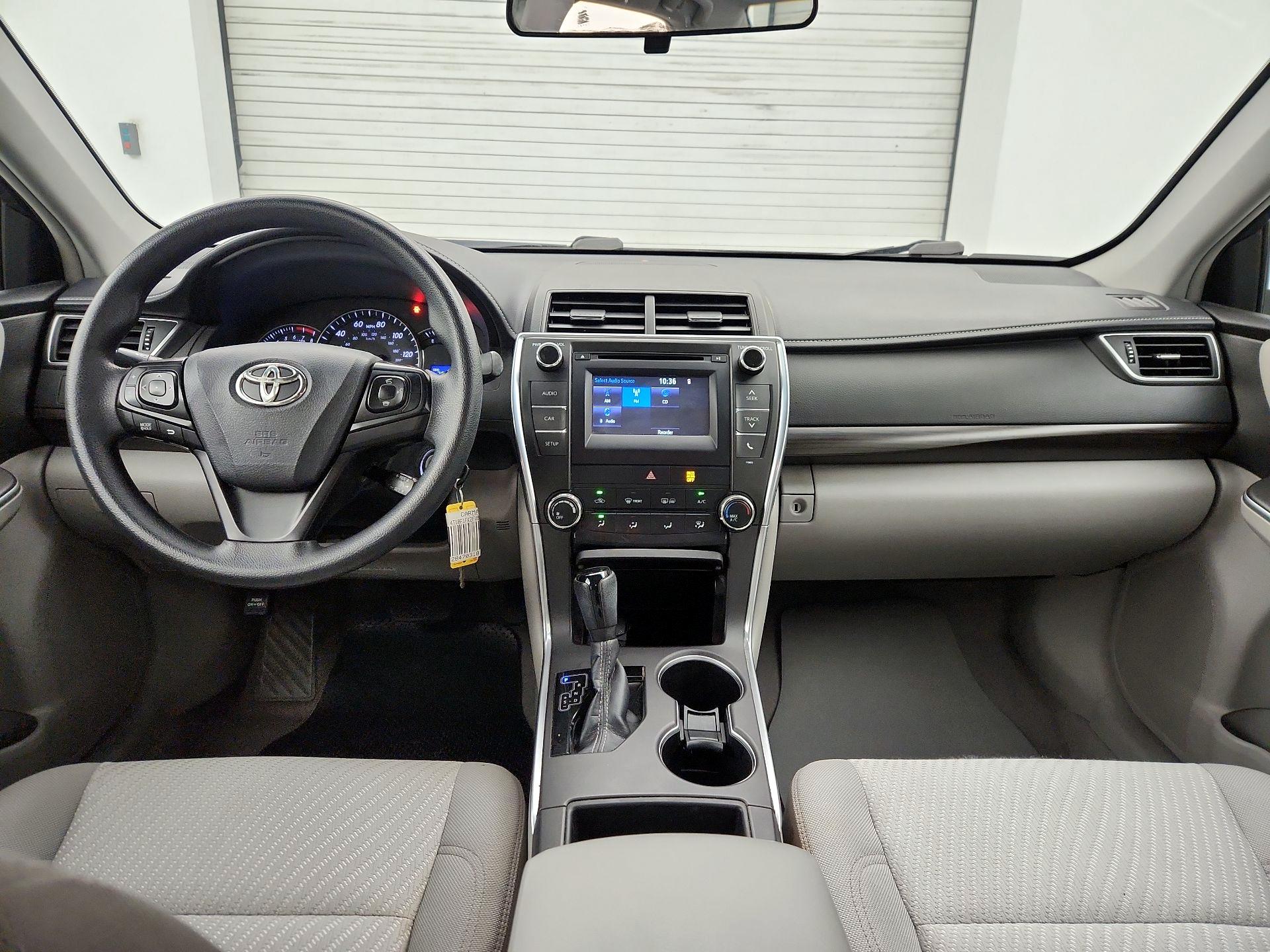 Thumbnail: 2015 Toyota Camry - 9